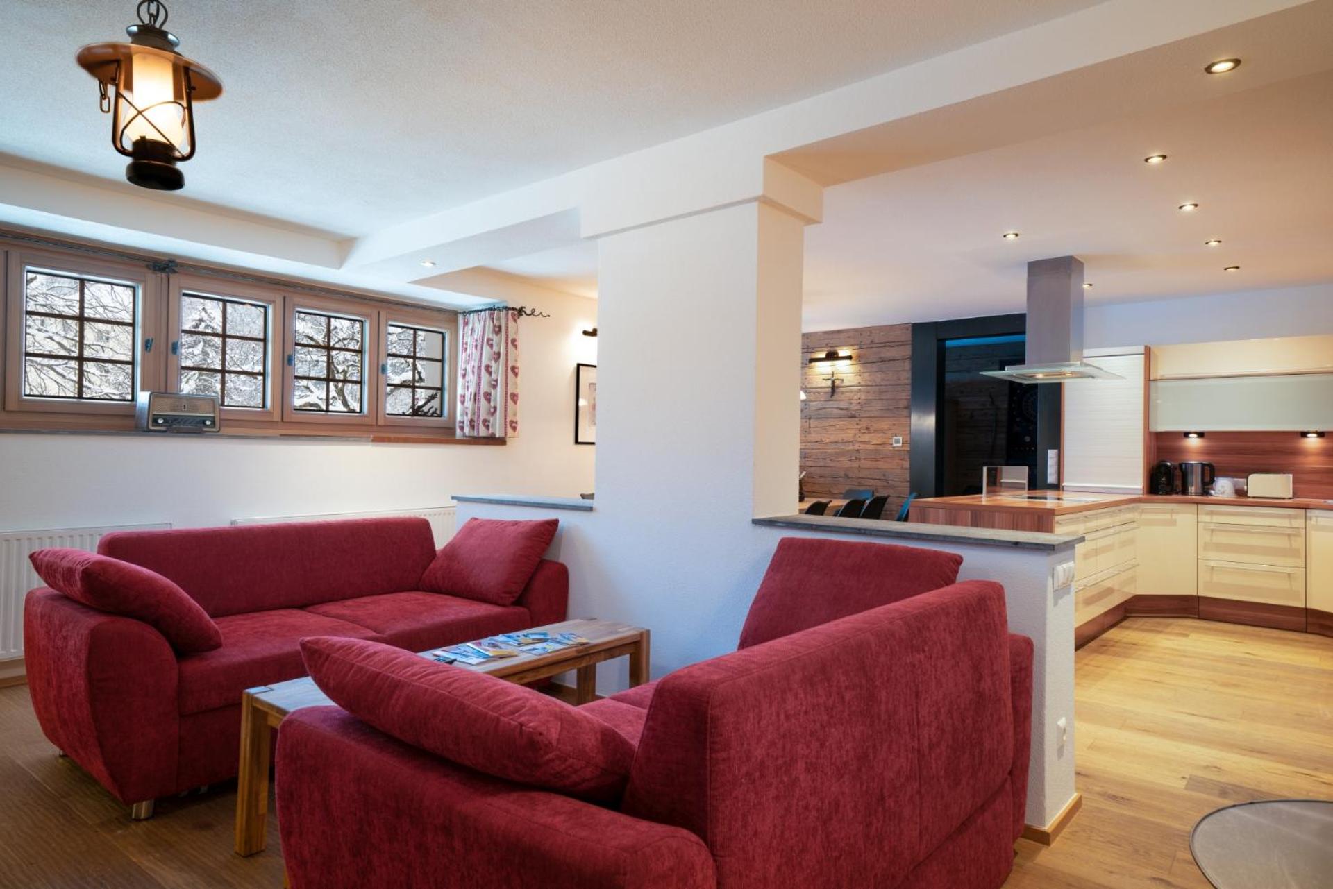 Apartment photo 2