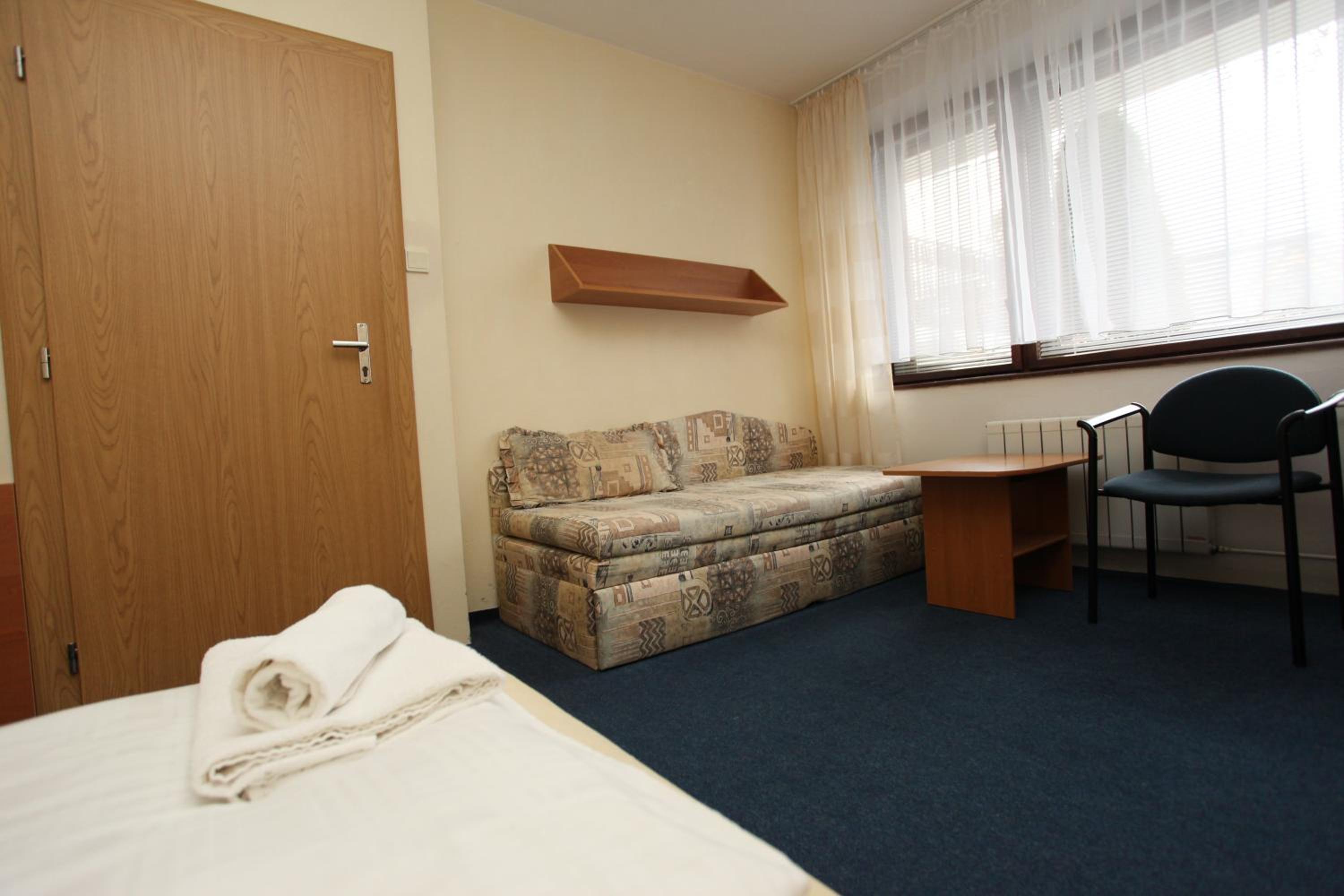 Triple Room with Private External Bathroom photo 3