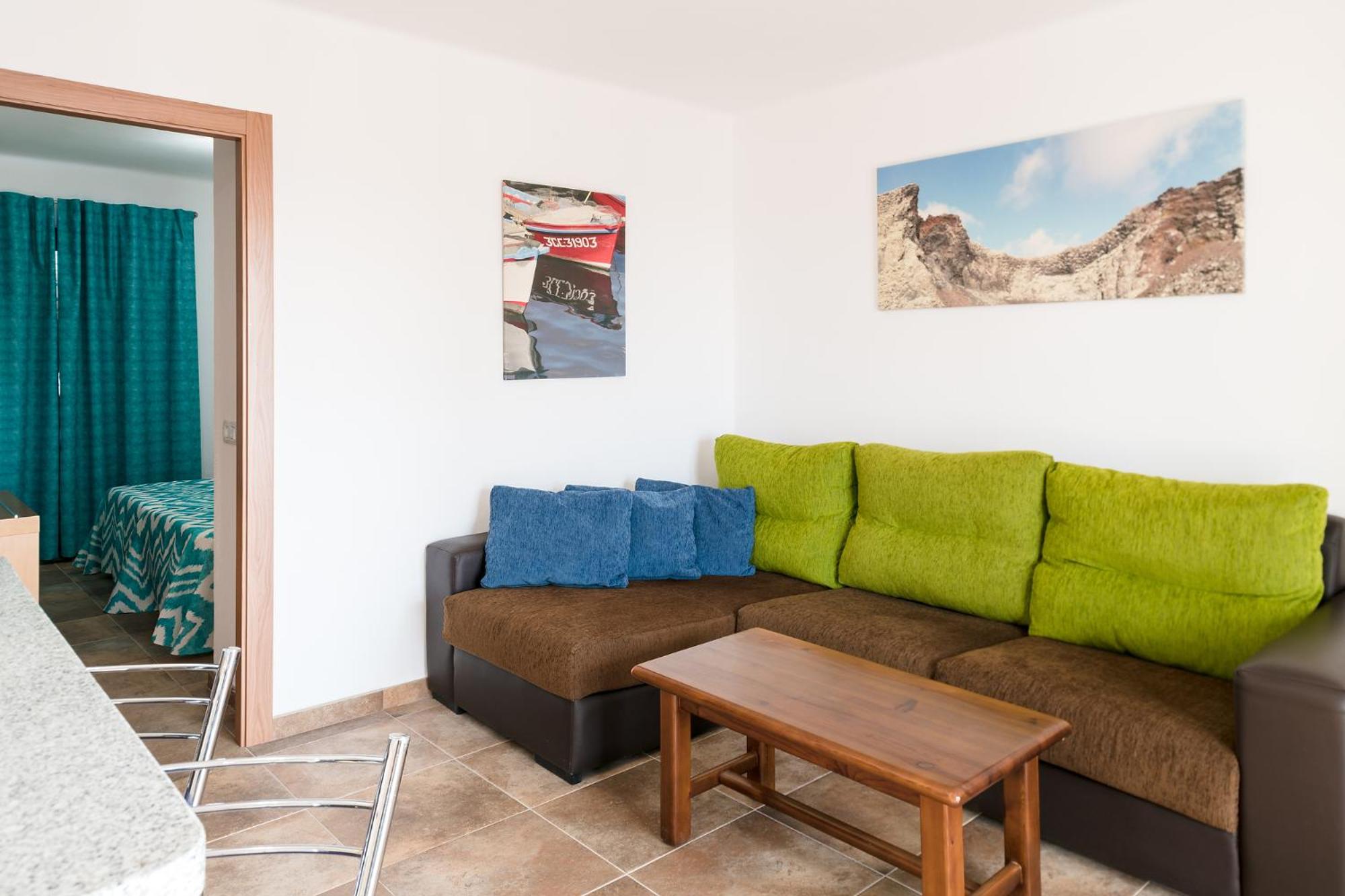 Apartamento de una habitación con vista al jardín