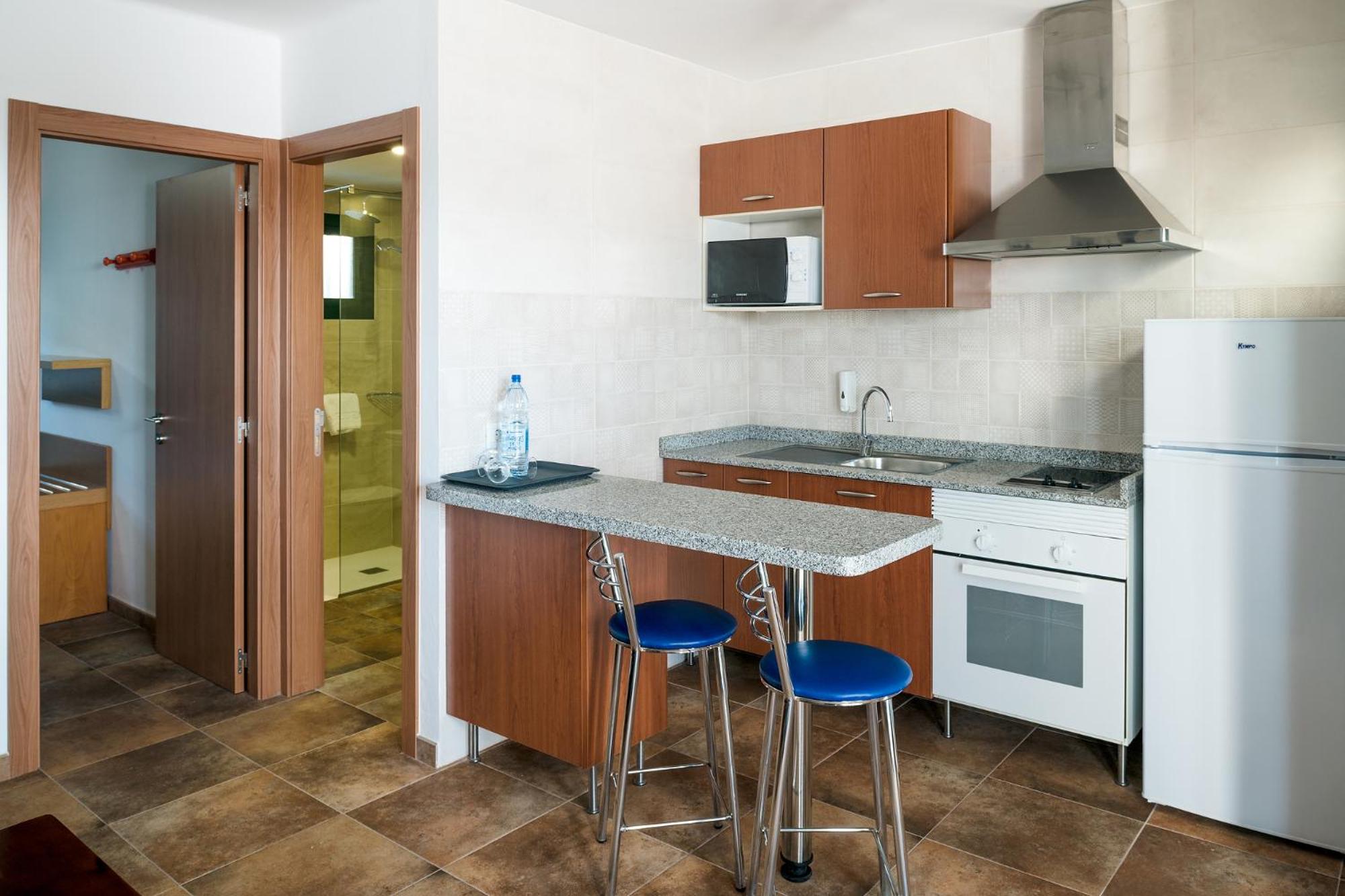 One-Bedroom Apartment with Garden View photo 2