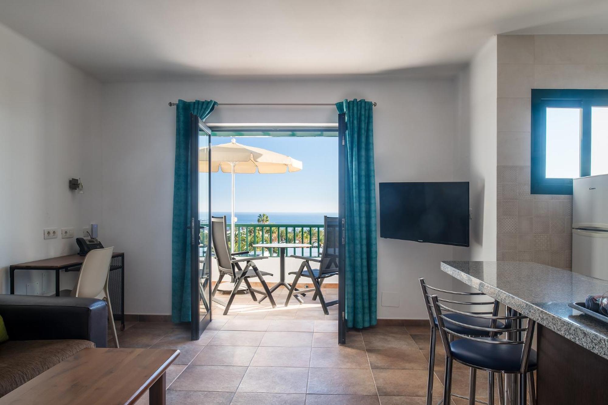 Apartment with Sea View