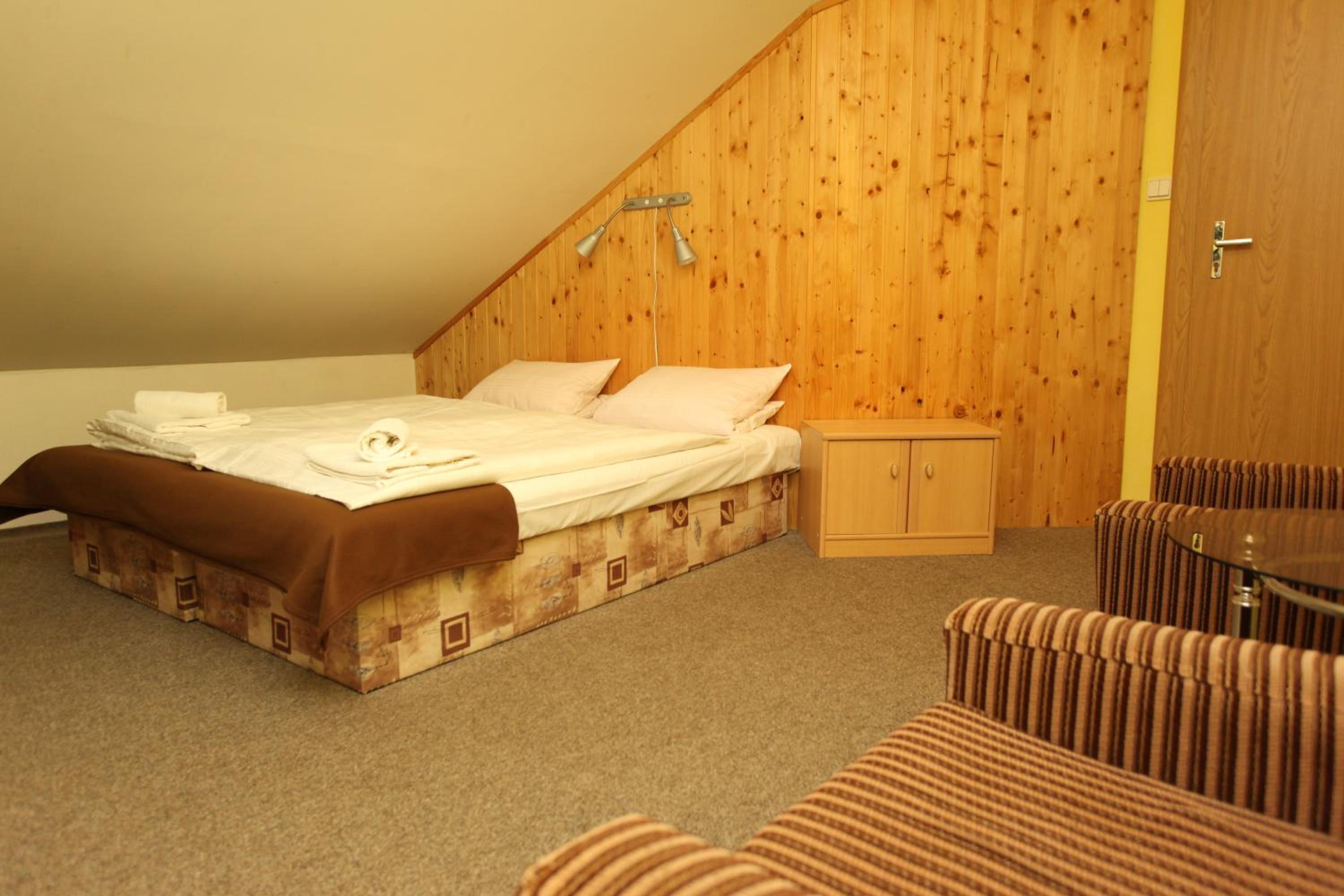 Double Room with Private External Bathroom photo 2