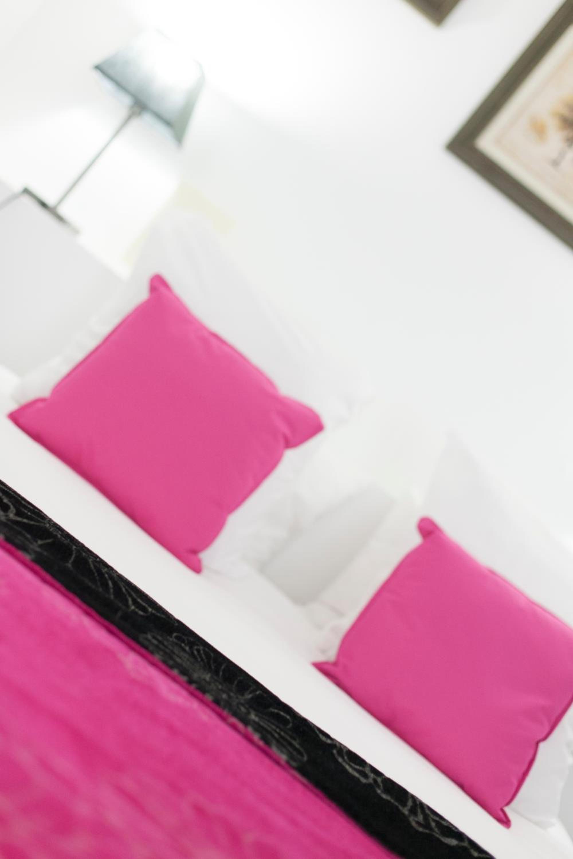 Classic Double or Twin Room - Photo 8