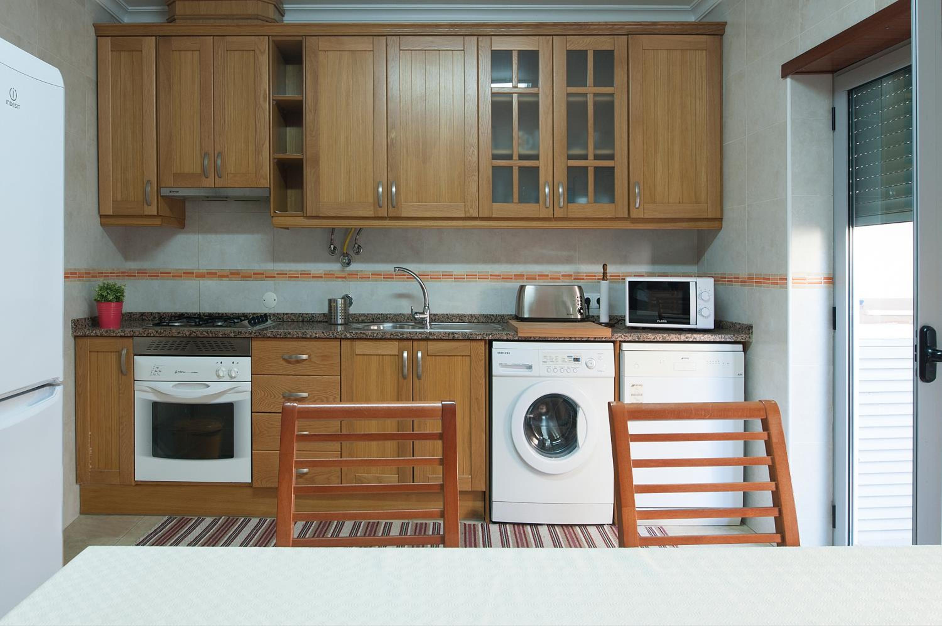 Two-Bedroom Apartment - Photo 3