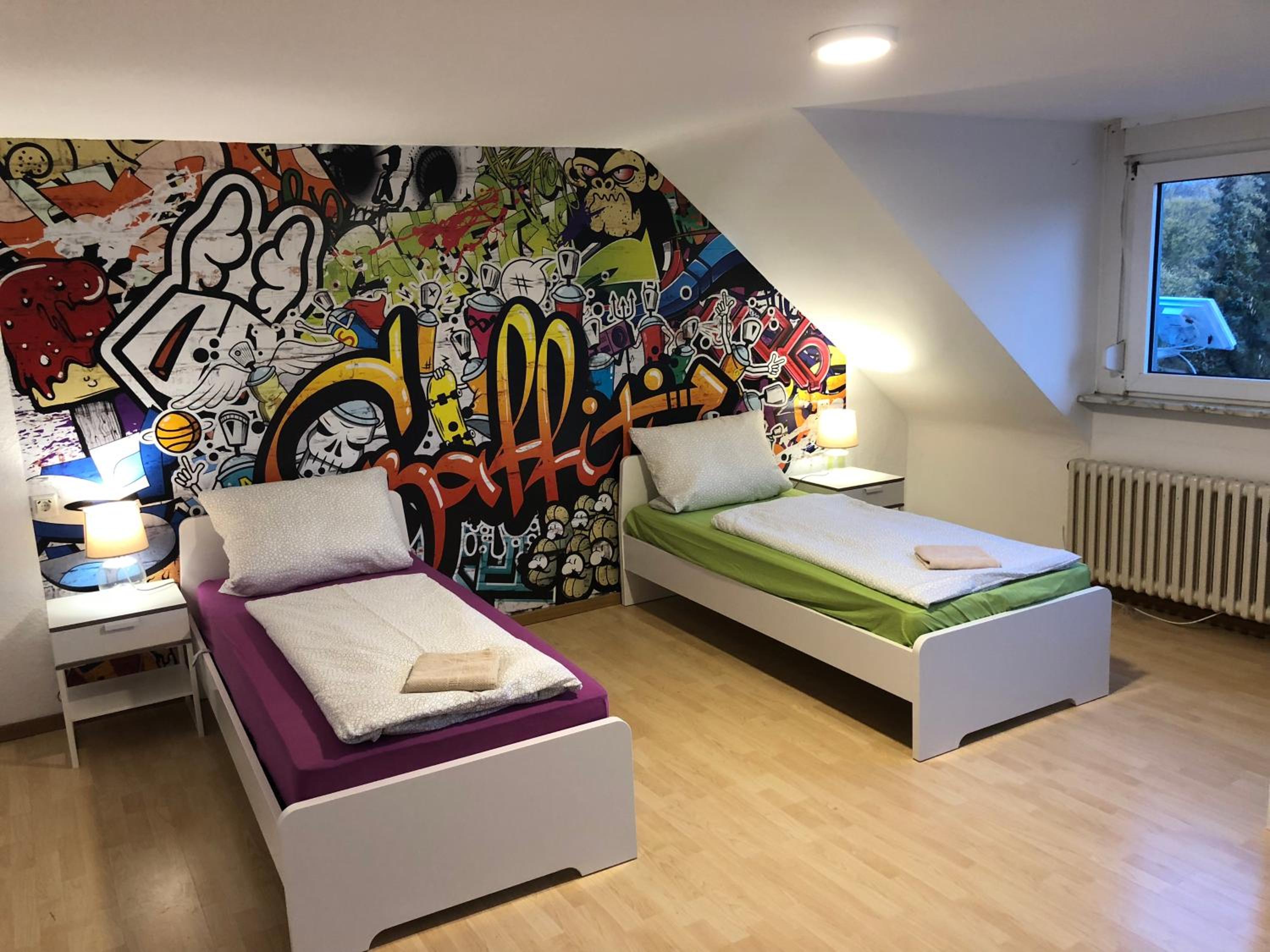 Standard Twin Room with Shared Bathroom photo 1
