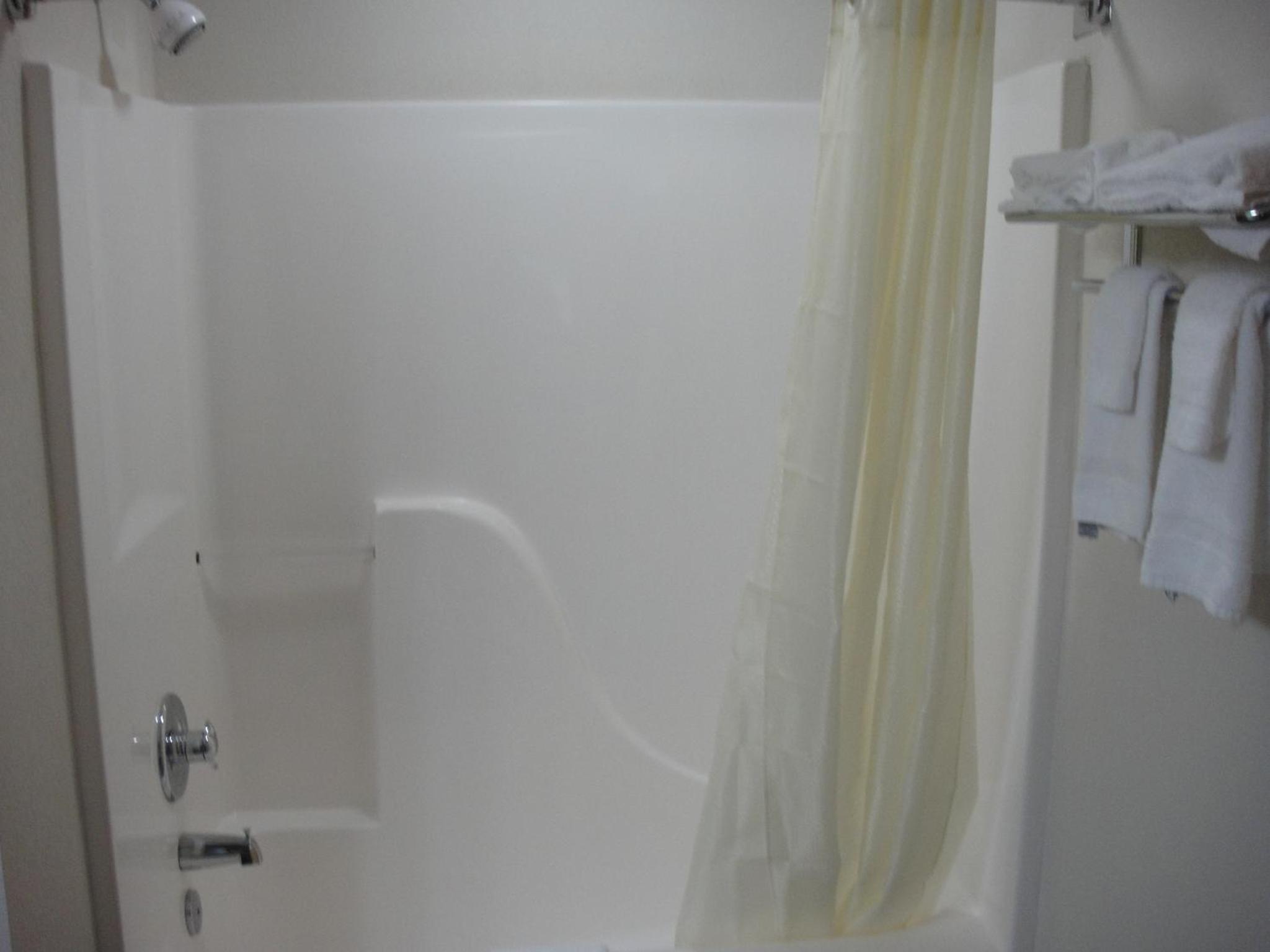 Double Room with Two Double Beds - Non-Smoking - Photo 4