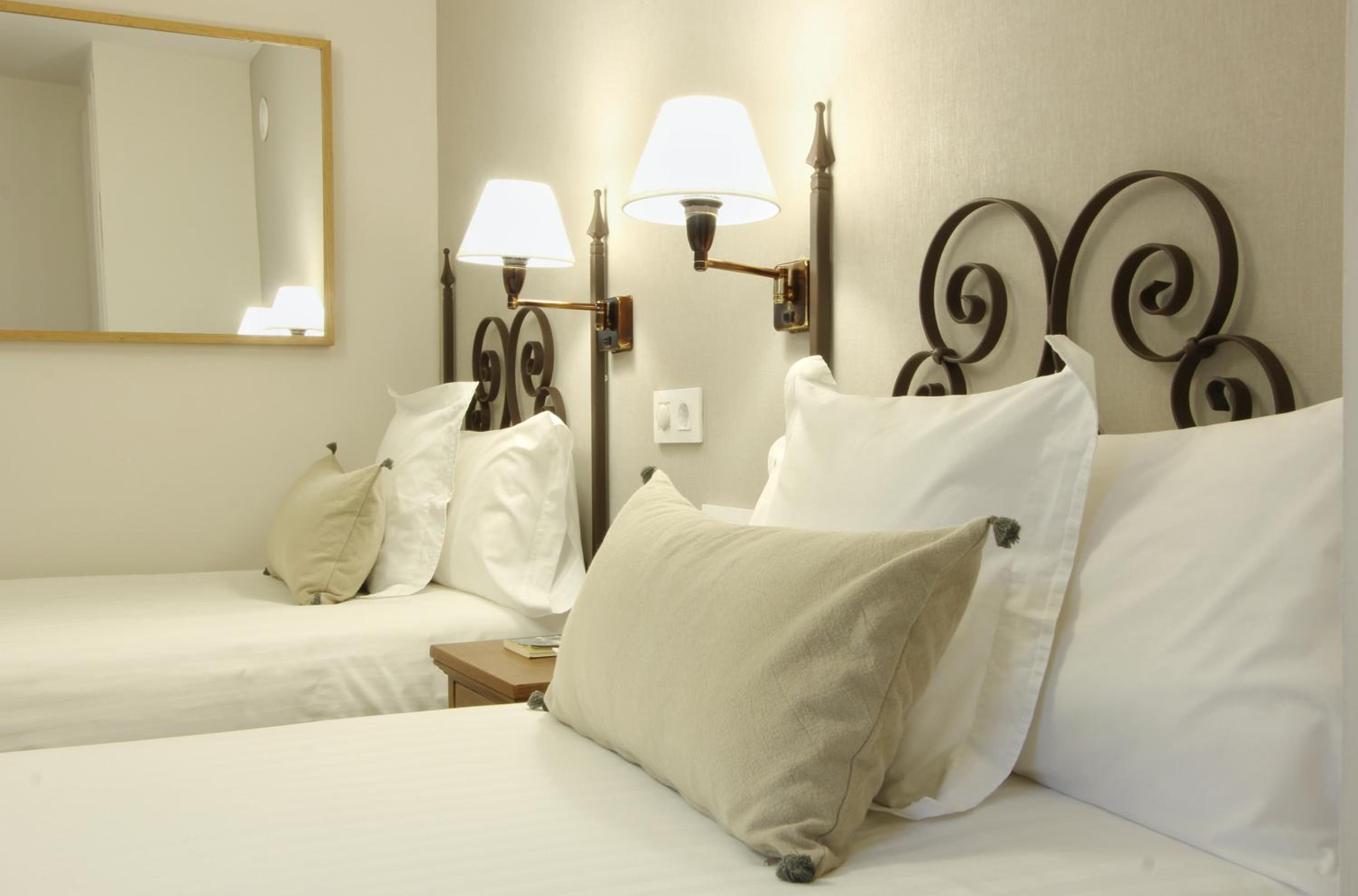 Standard Twin Room photo 2