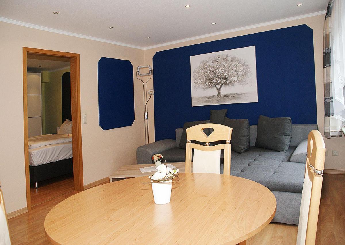Deluxe King Suite - Photo 4