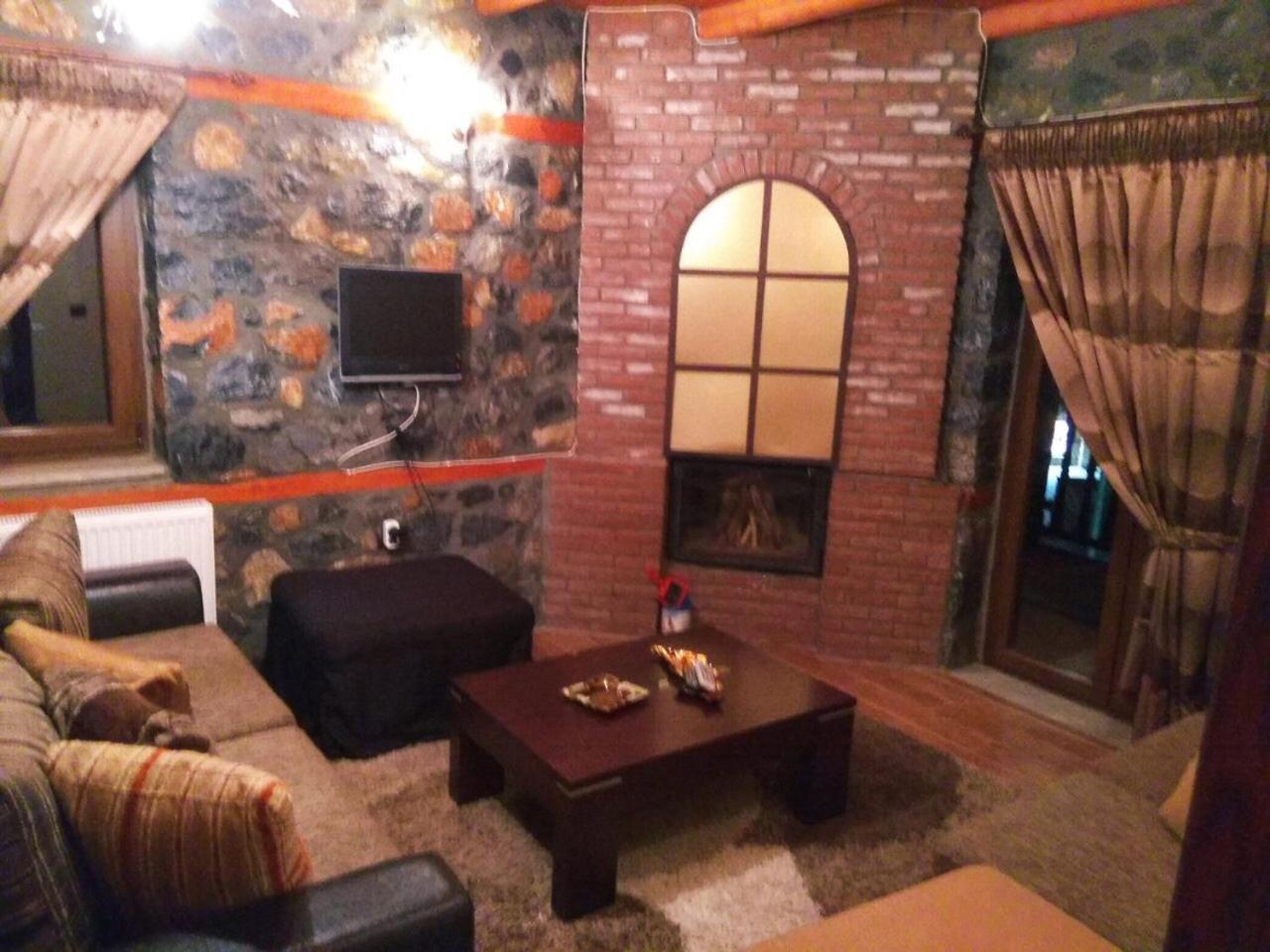 Suite With Hot Tub