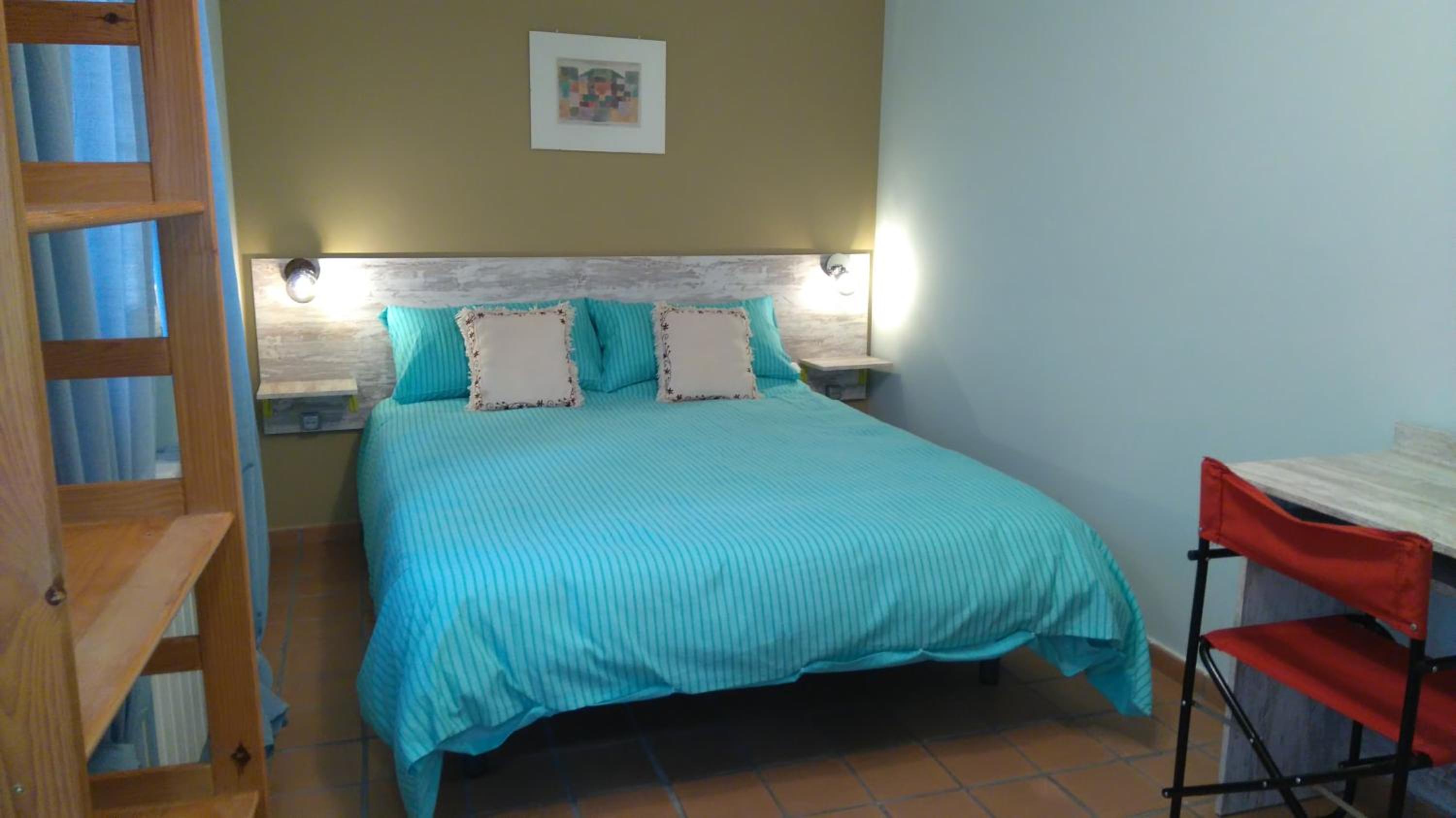 Habitación Estándar con Cama Queen