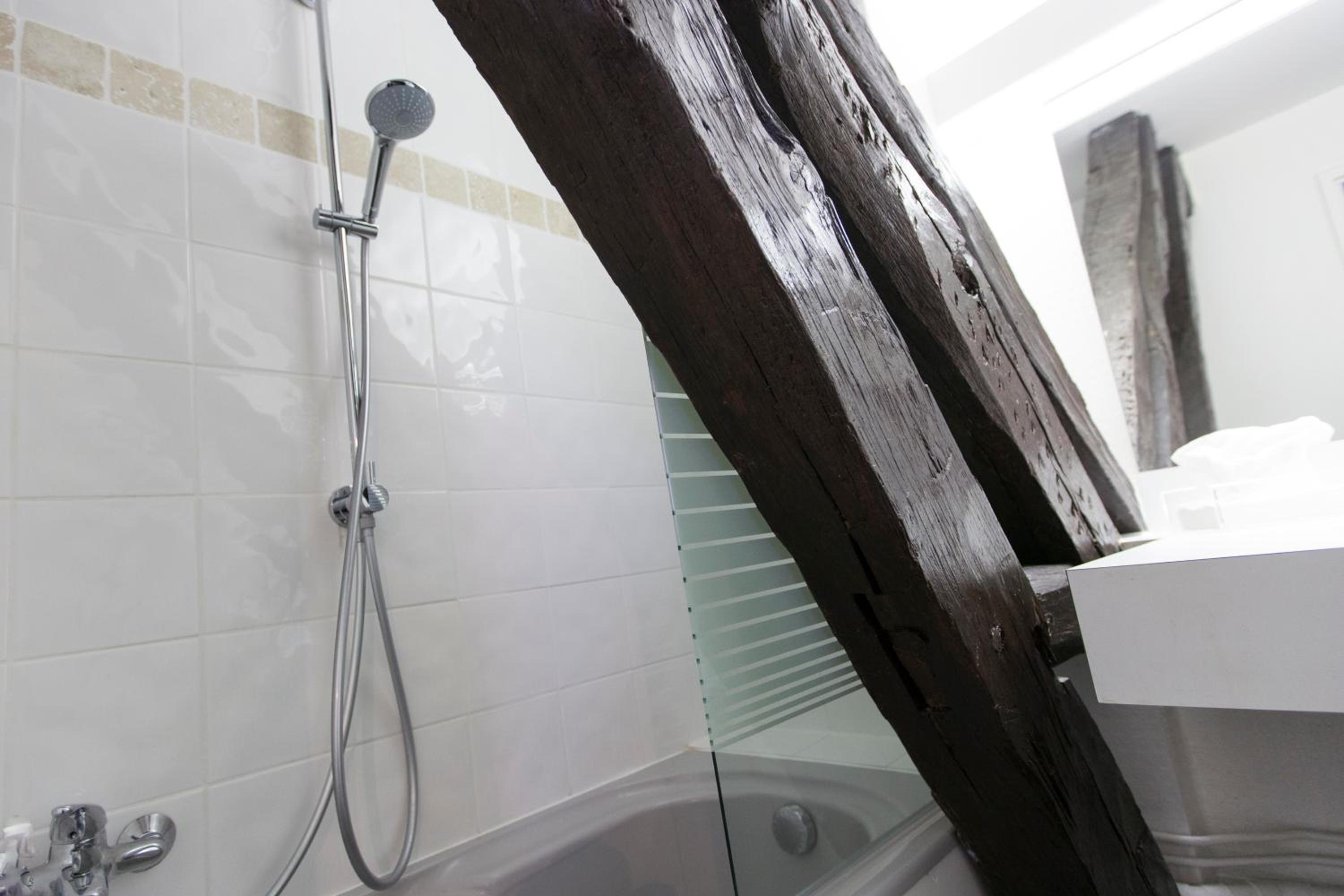 Classic Double or Twin Room - Photo 6