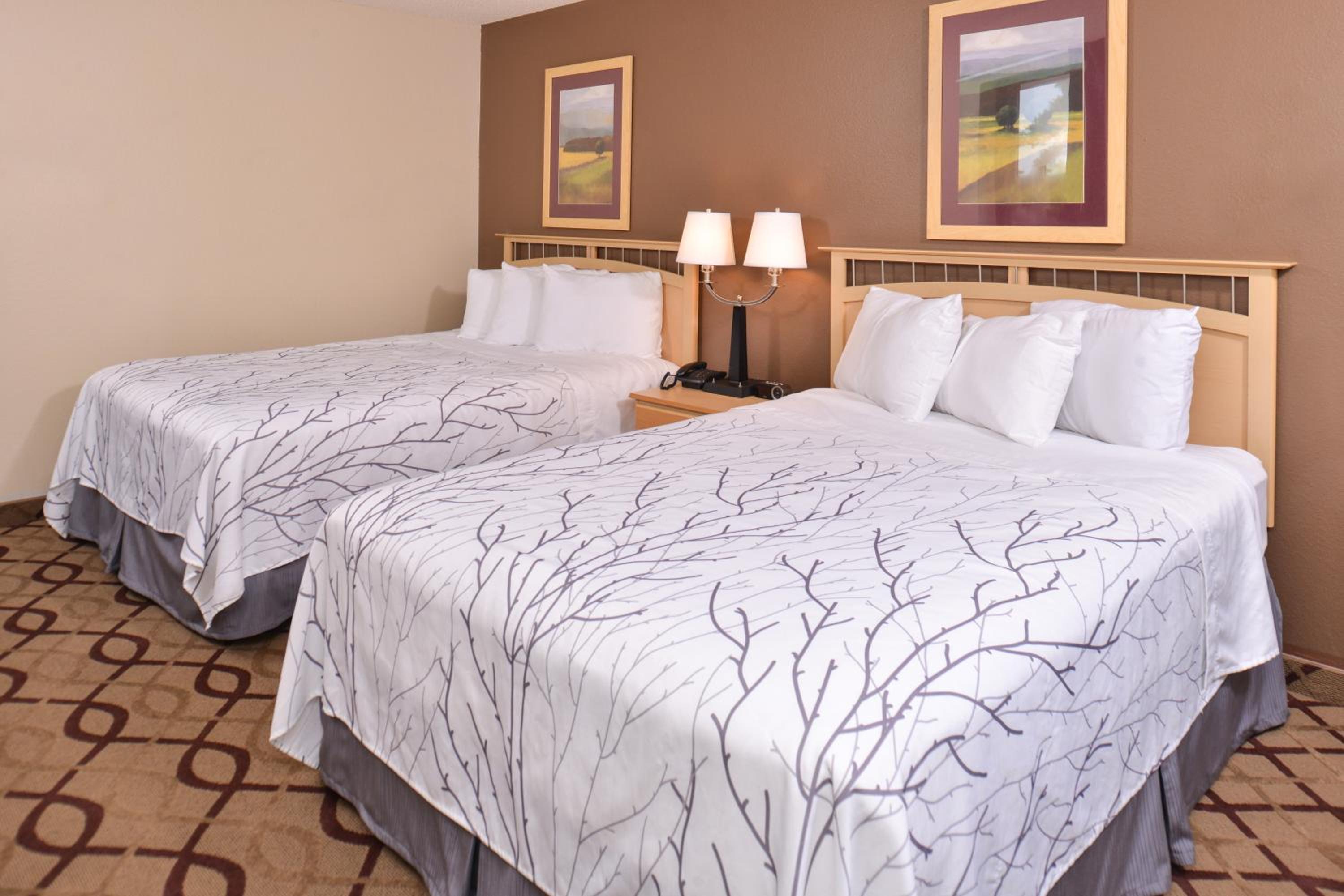 Double Room - Photo 2