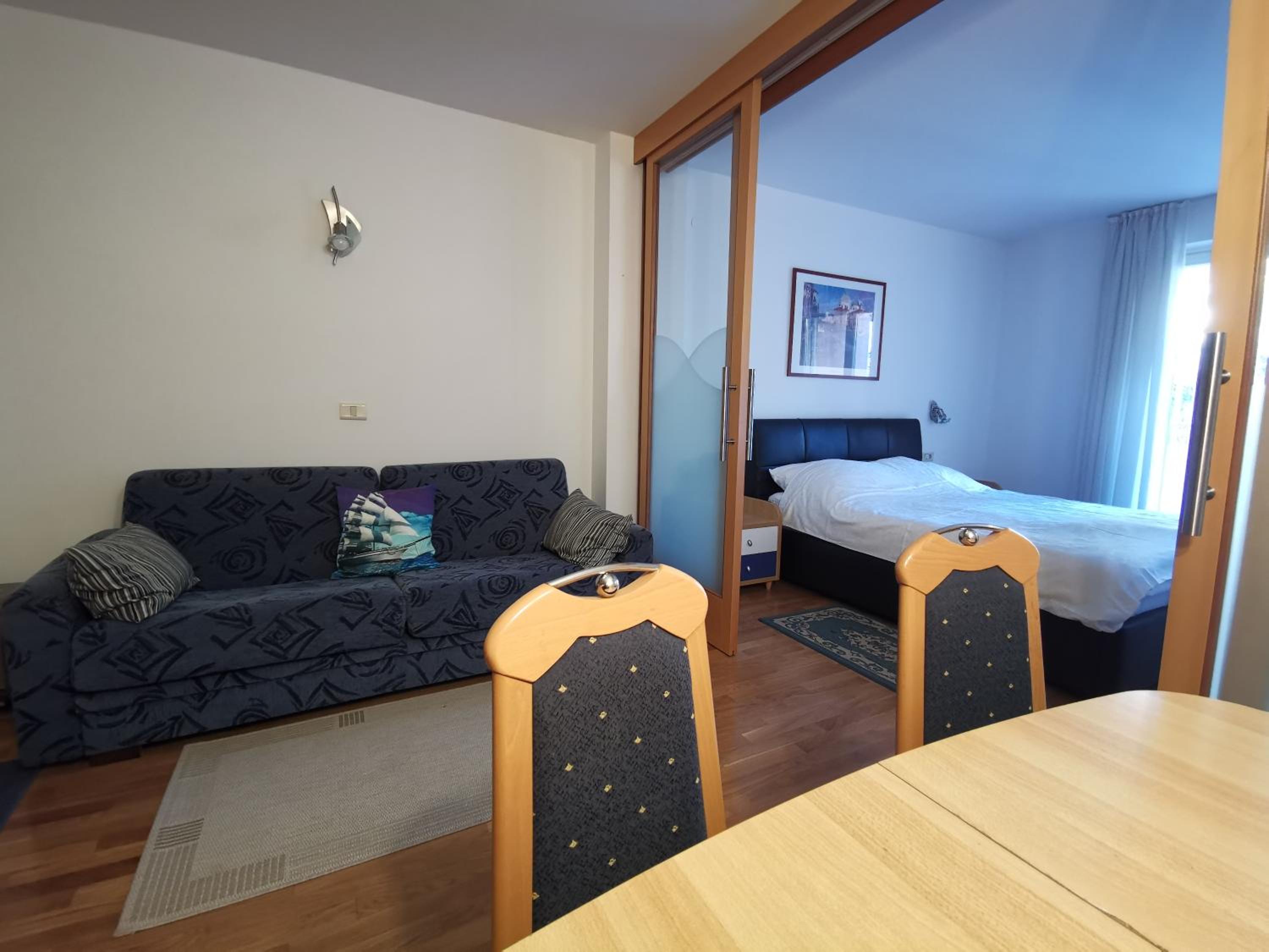 Studio Apartment photo 1