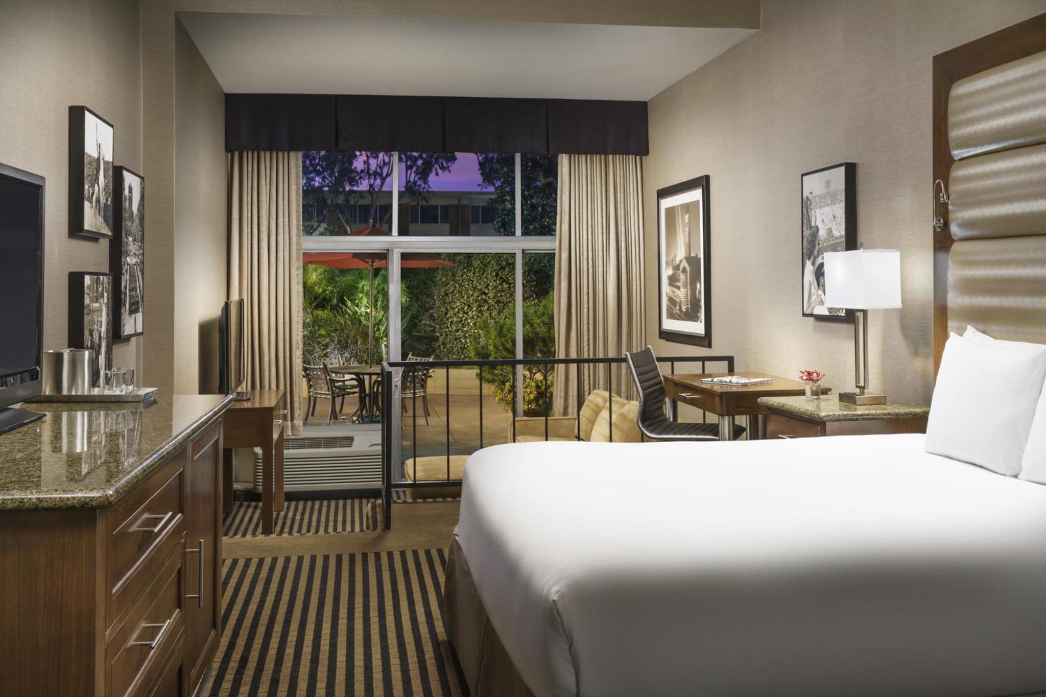 Premium Double Room with Two Double Beds