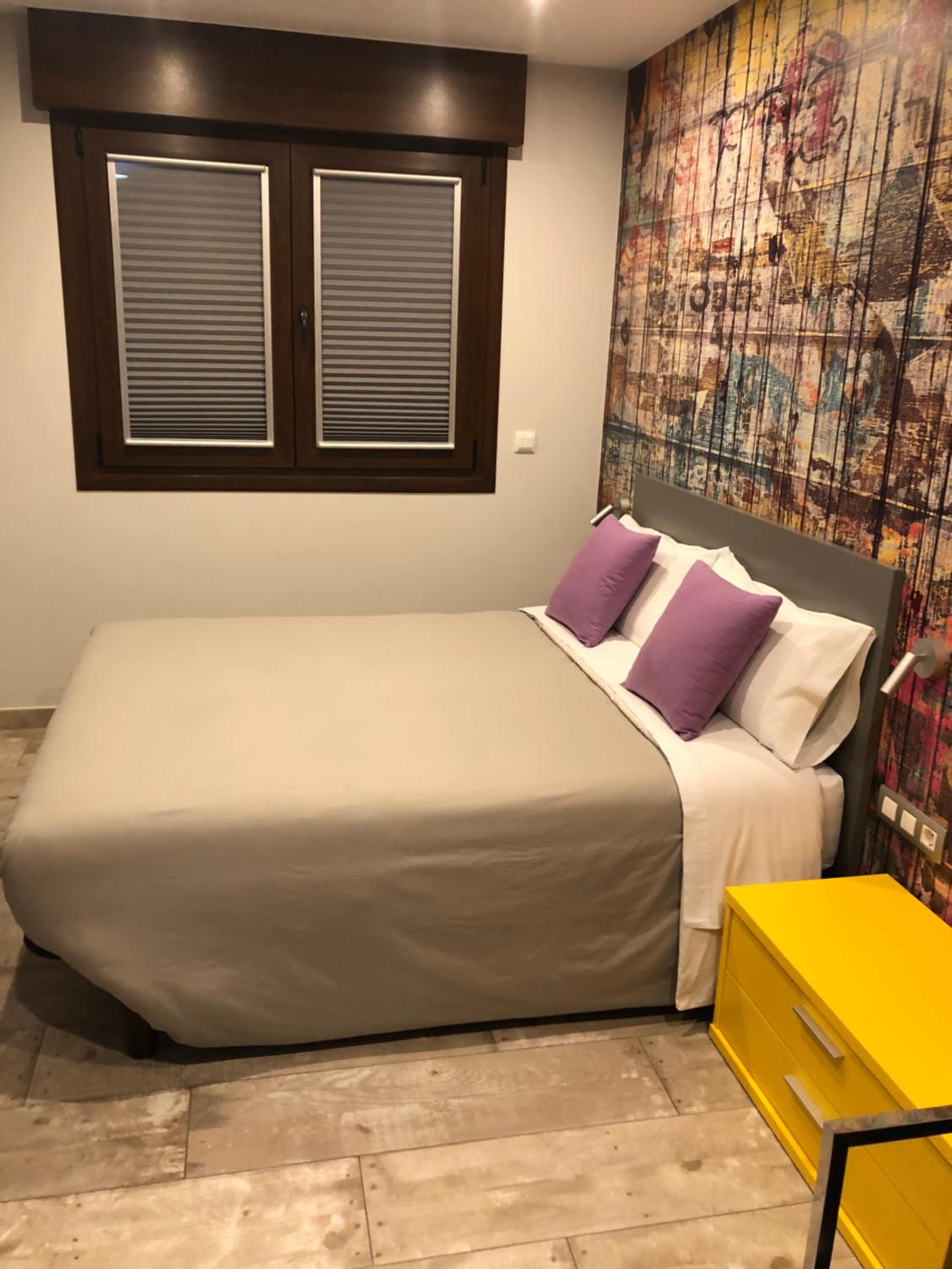 Small Double Room - Photo 6