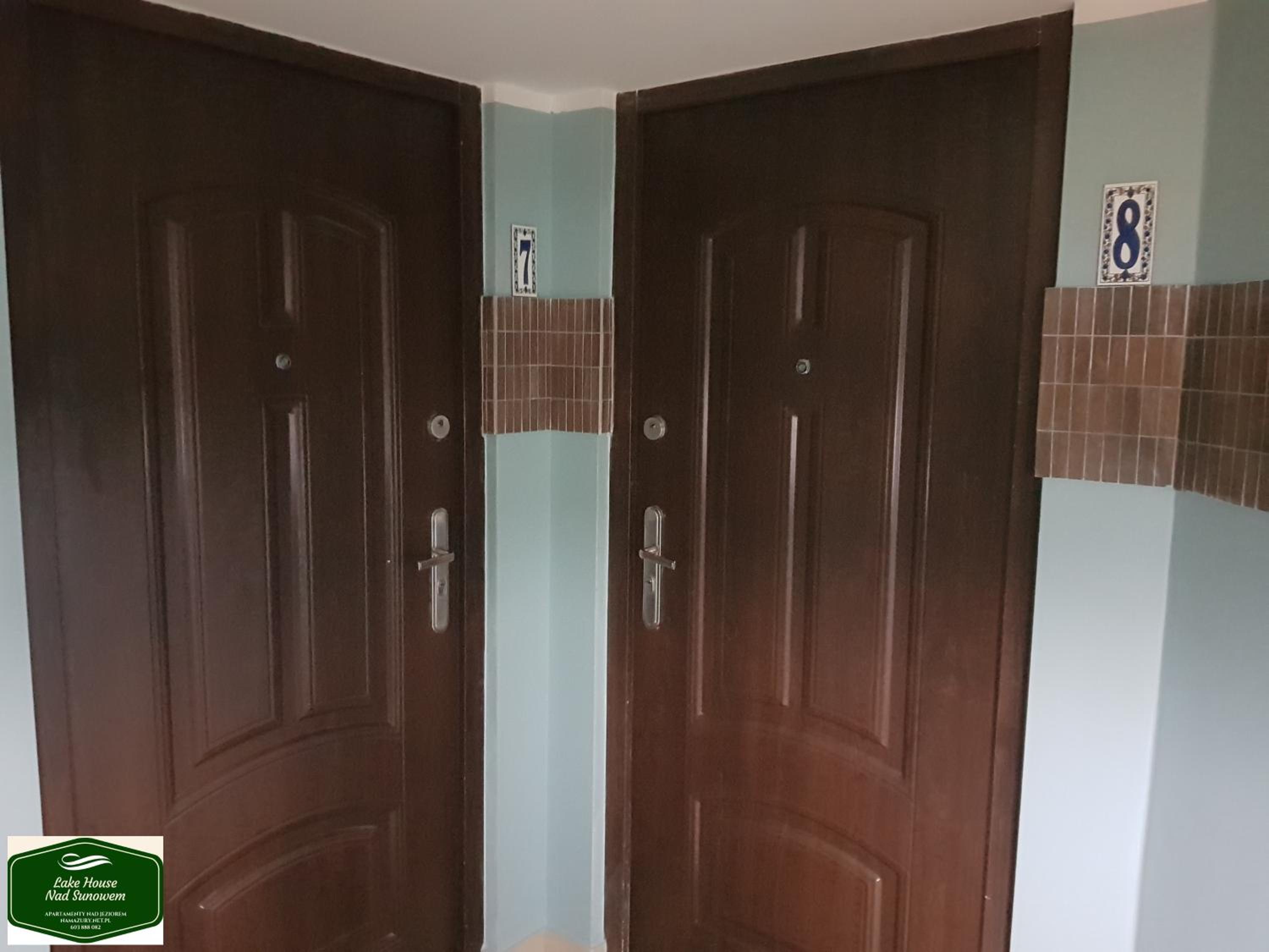 Suite with Lake View - Photo 26