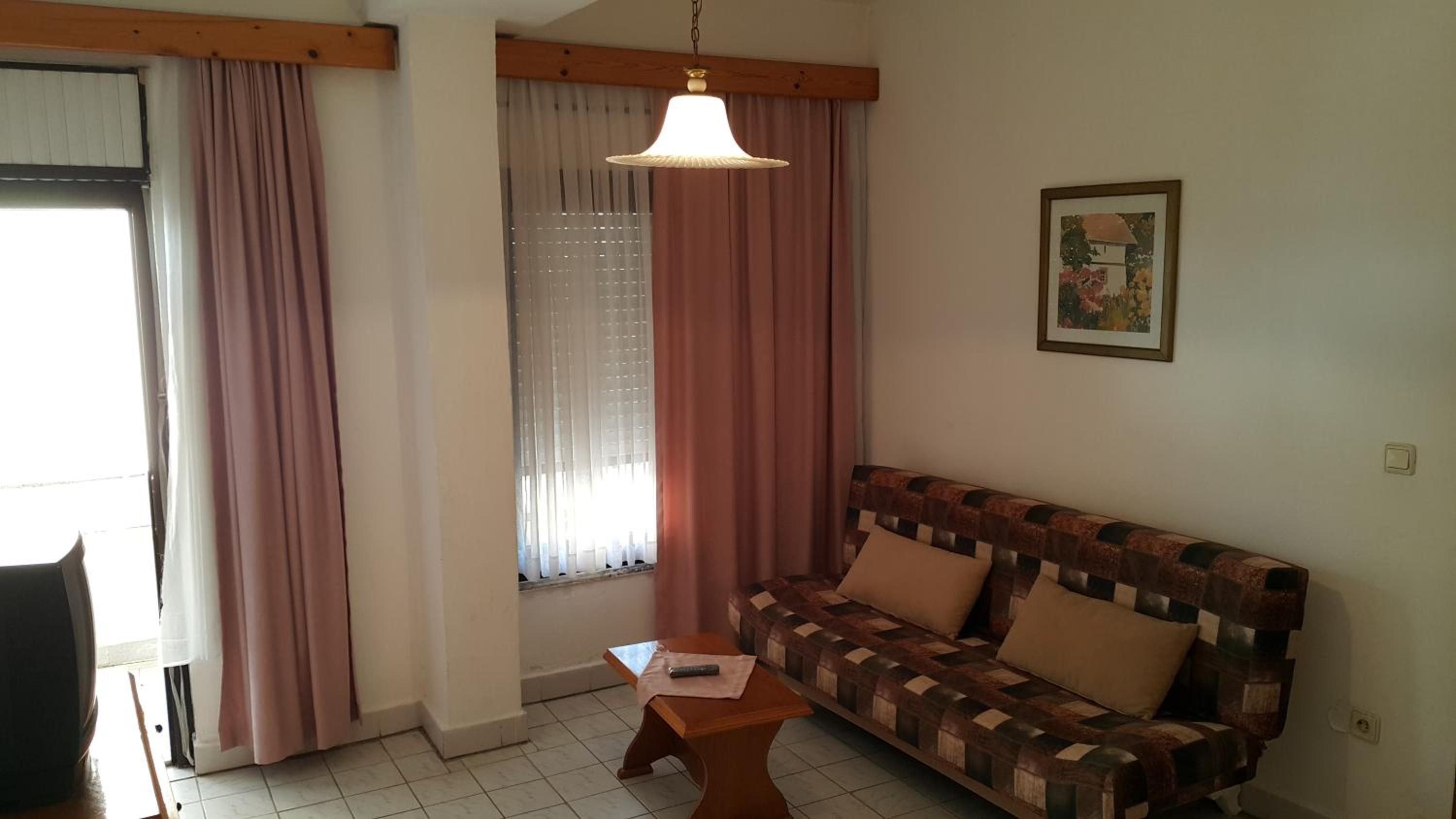 Apartment - Ground Floor photo 3