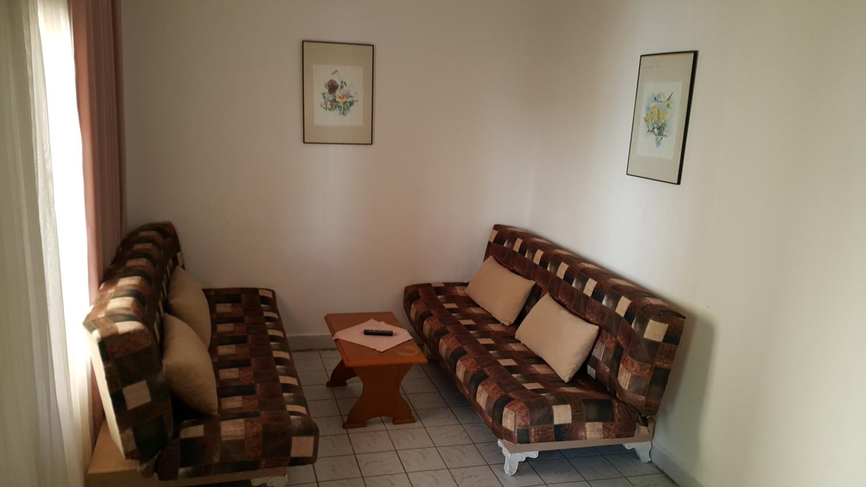 Apartment - Ground Floor photo 2
