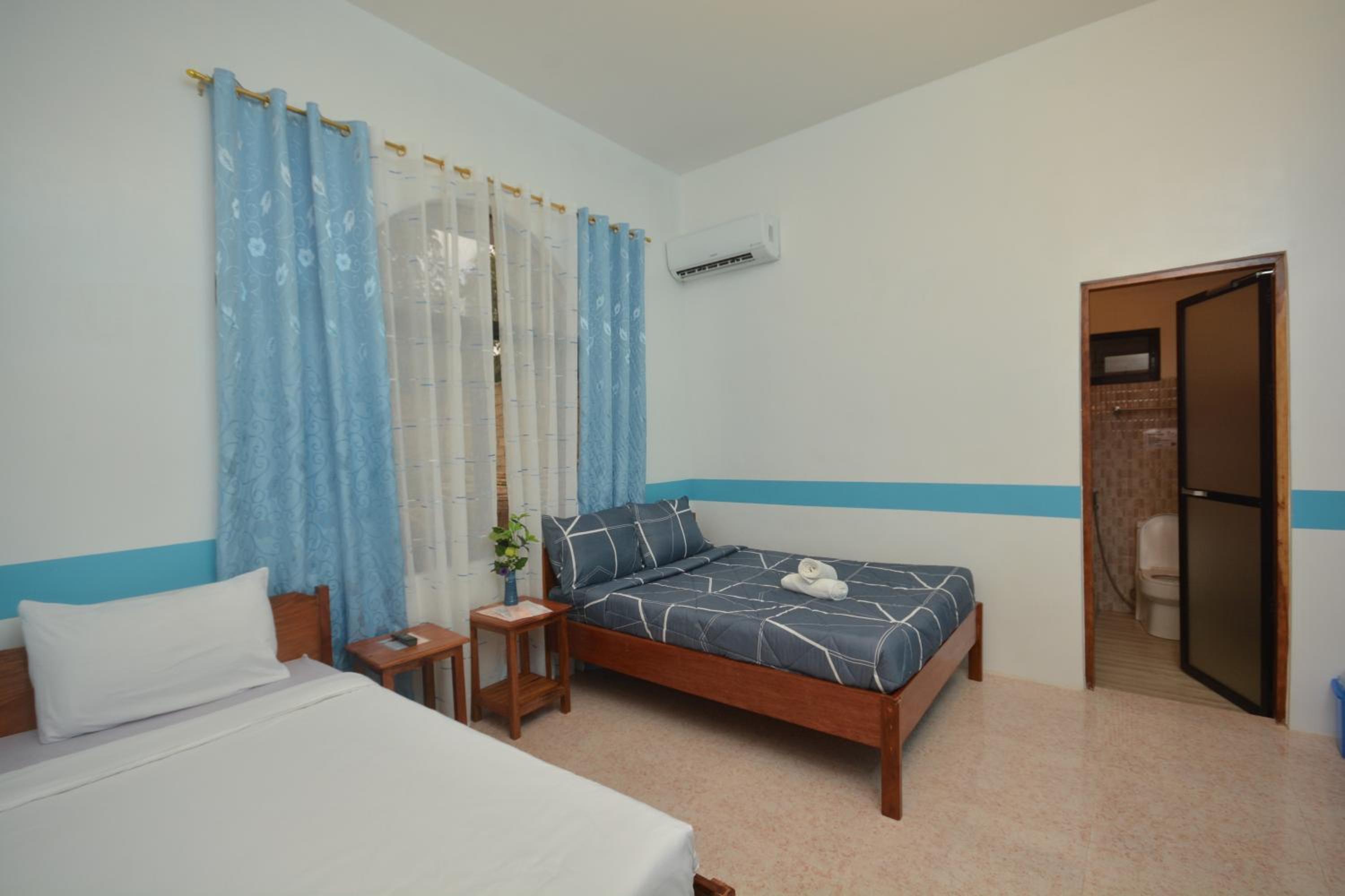 Deluxe Double Room - Photo 10