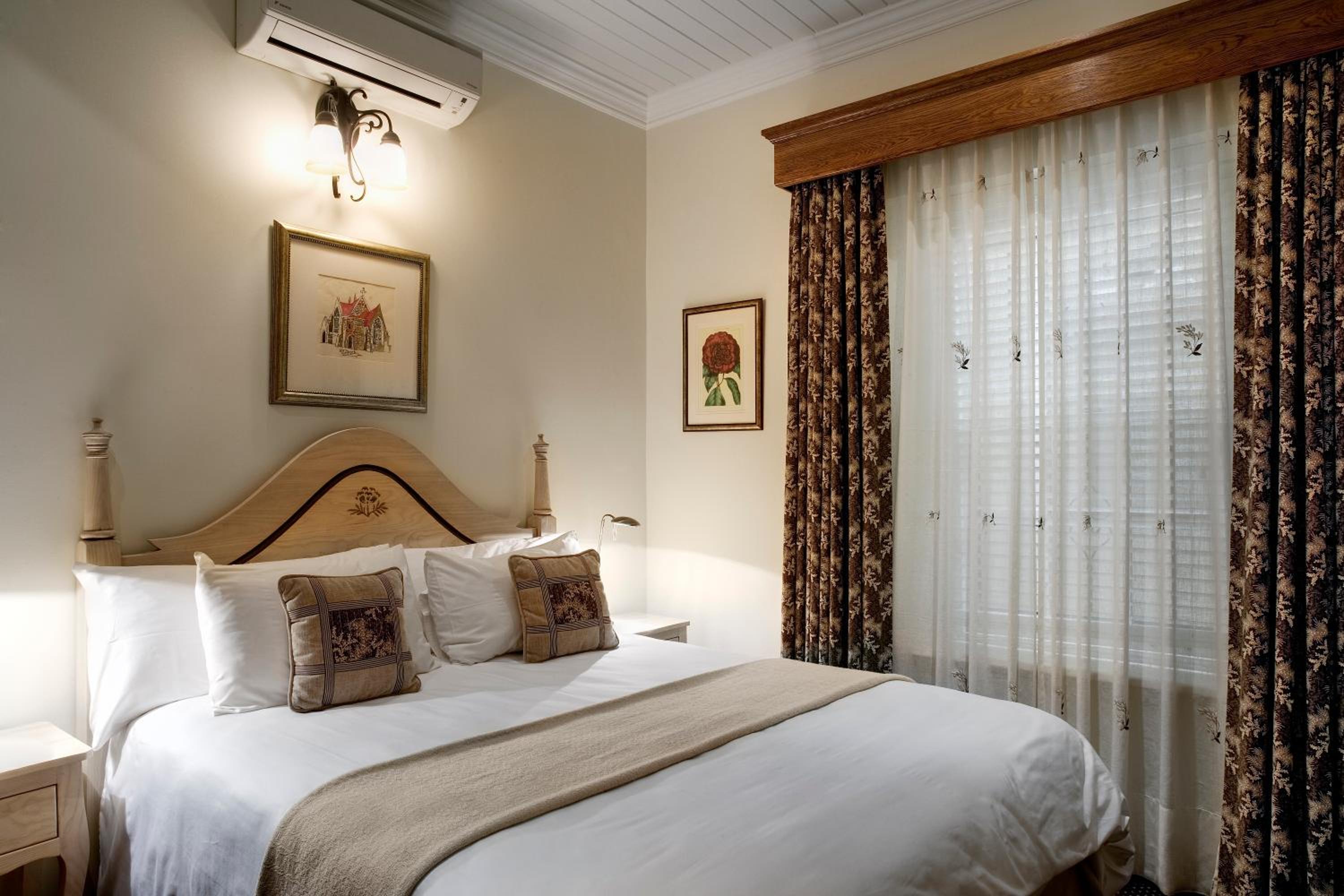 Small Single Room