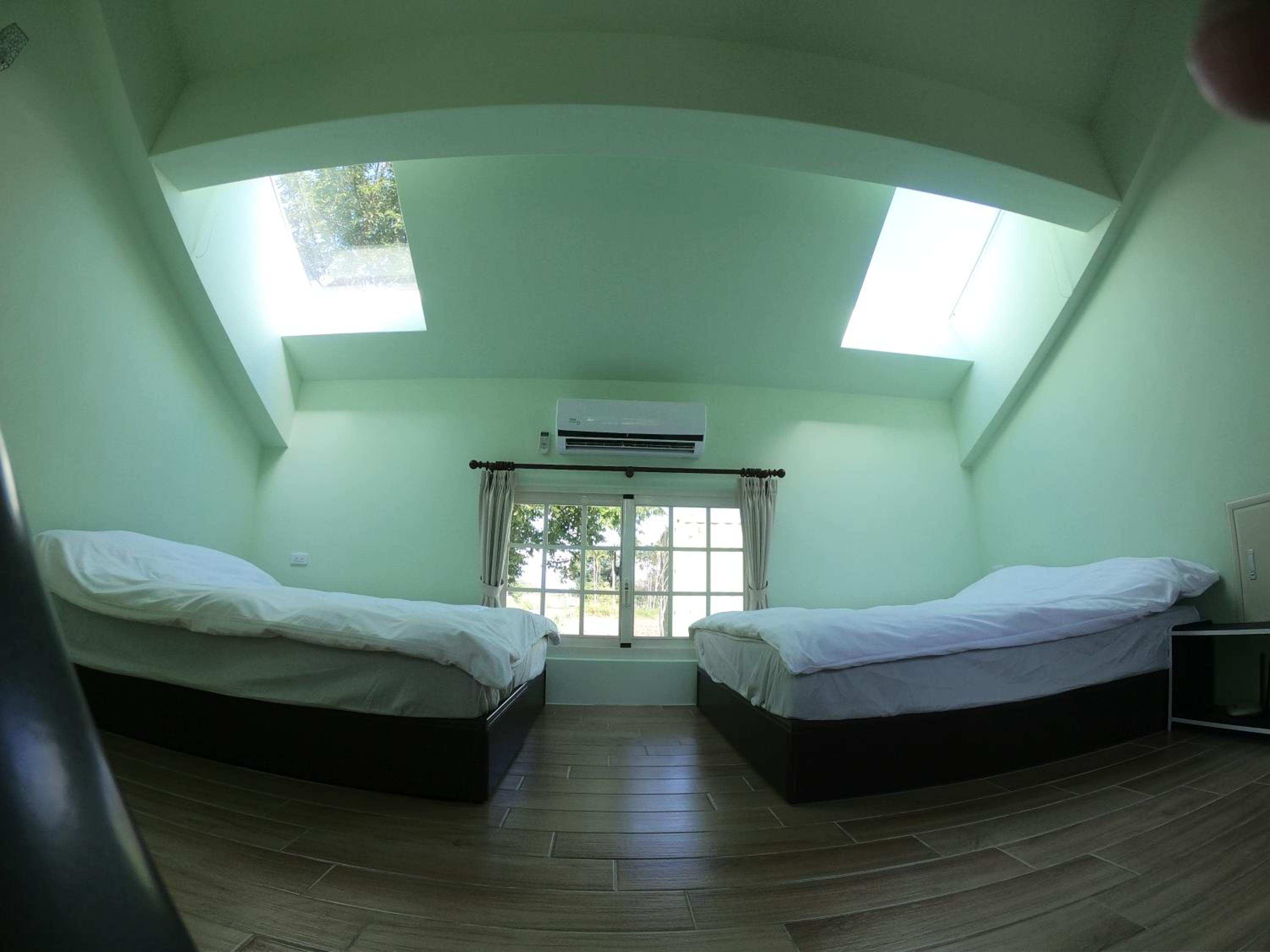 Standard Quadruple Room photo 2