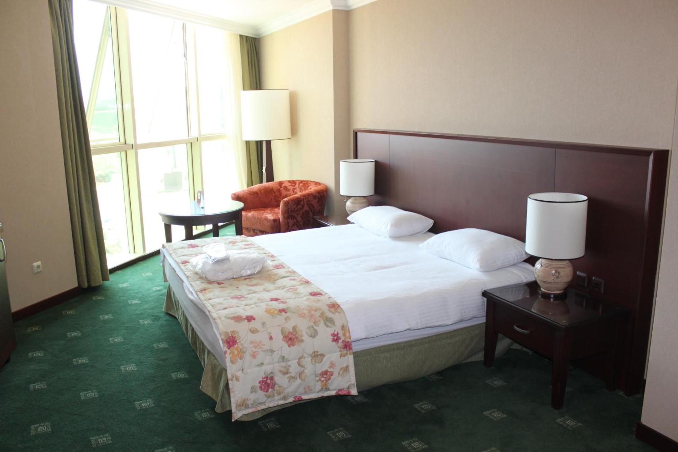 Superior King Room photo 2