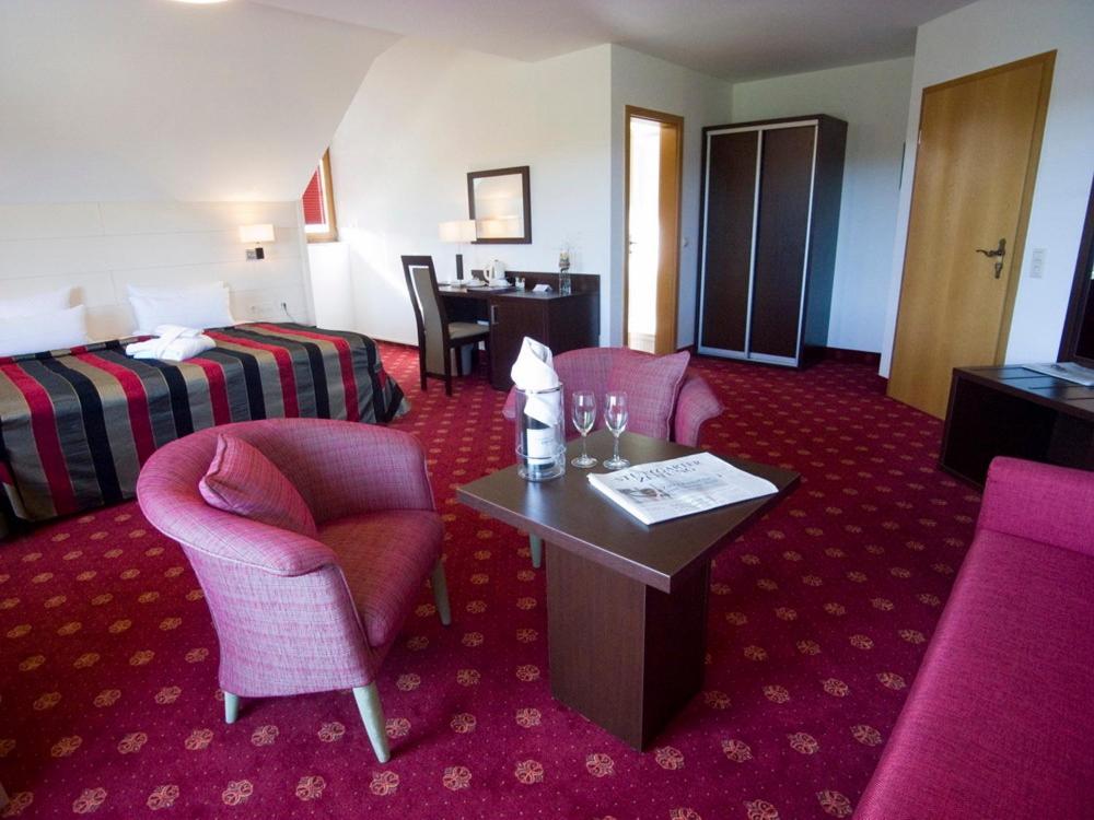 Deluxe Double Room photo 3