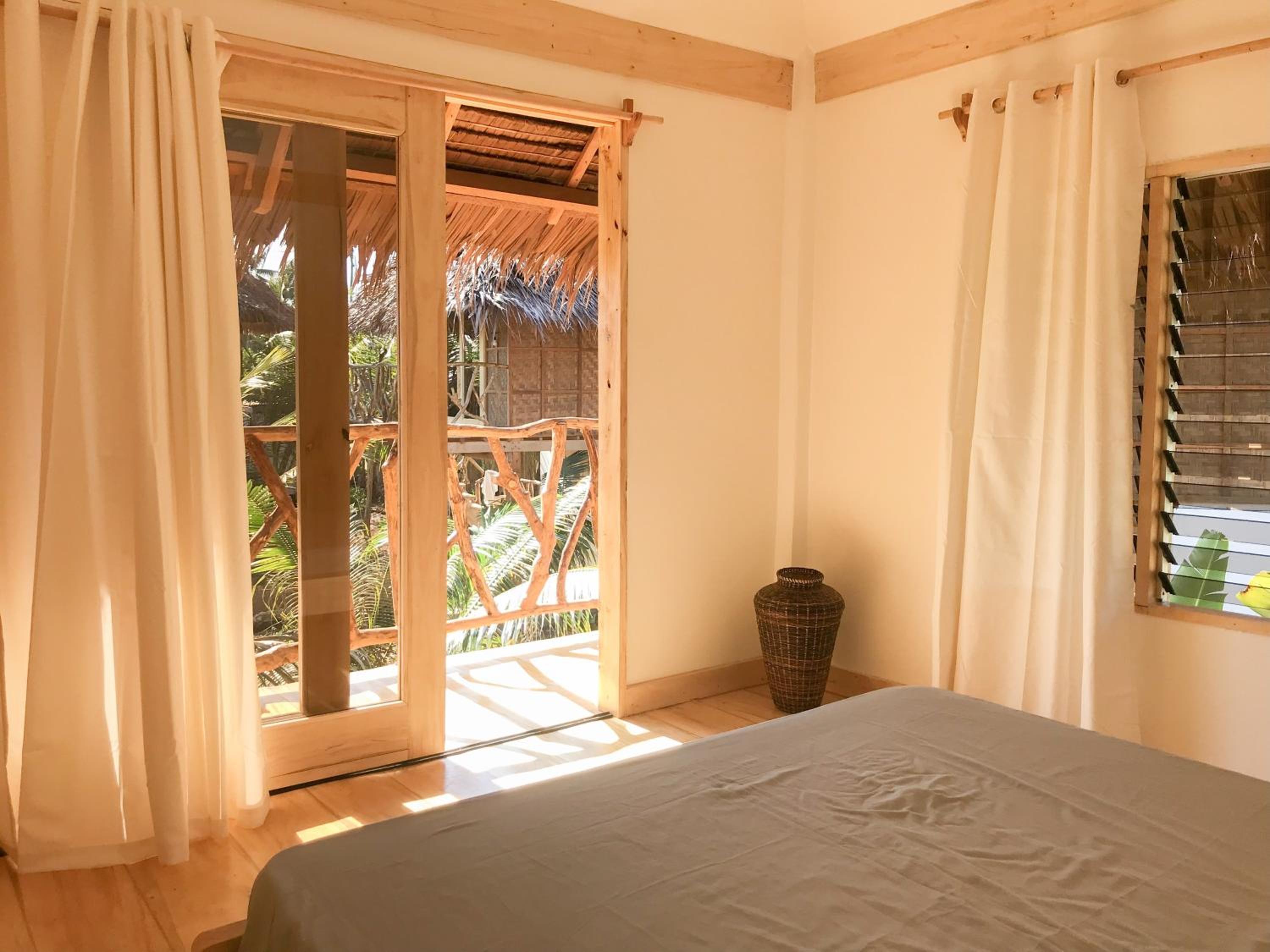 Deluxe Bungalow - Photo 11