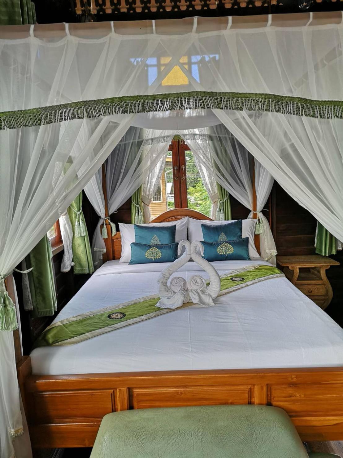 Double Room with Private External Bathroom photo 2
