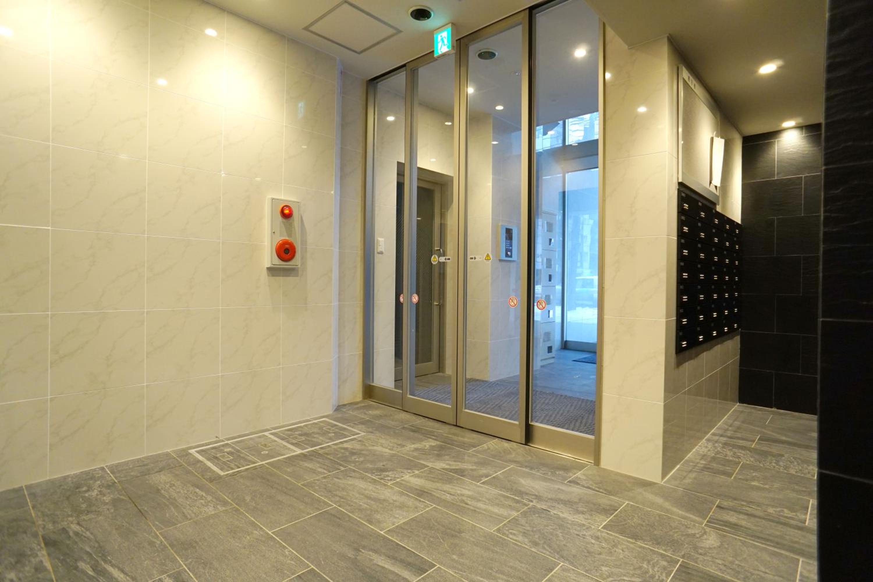 One-Bedroom Apartment - Photo 27