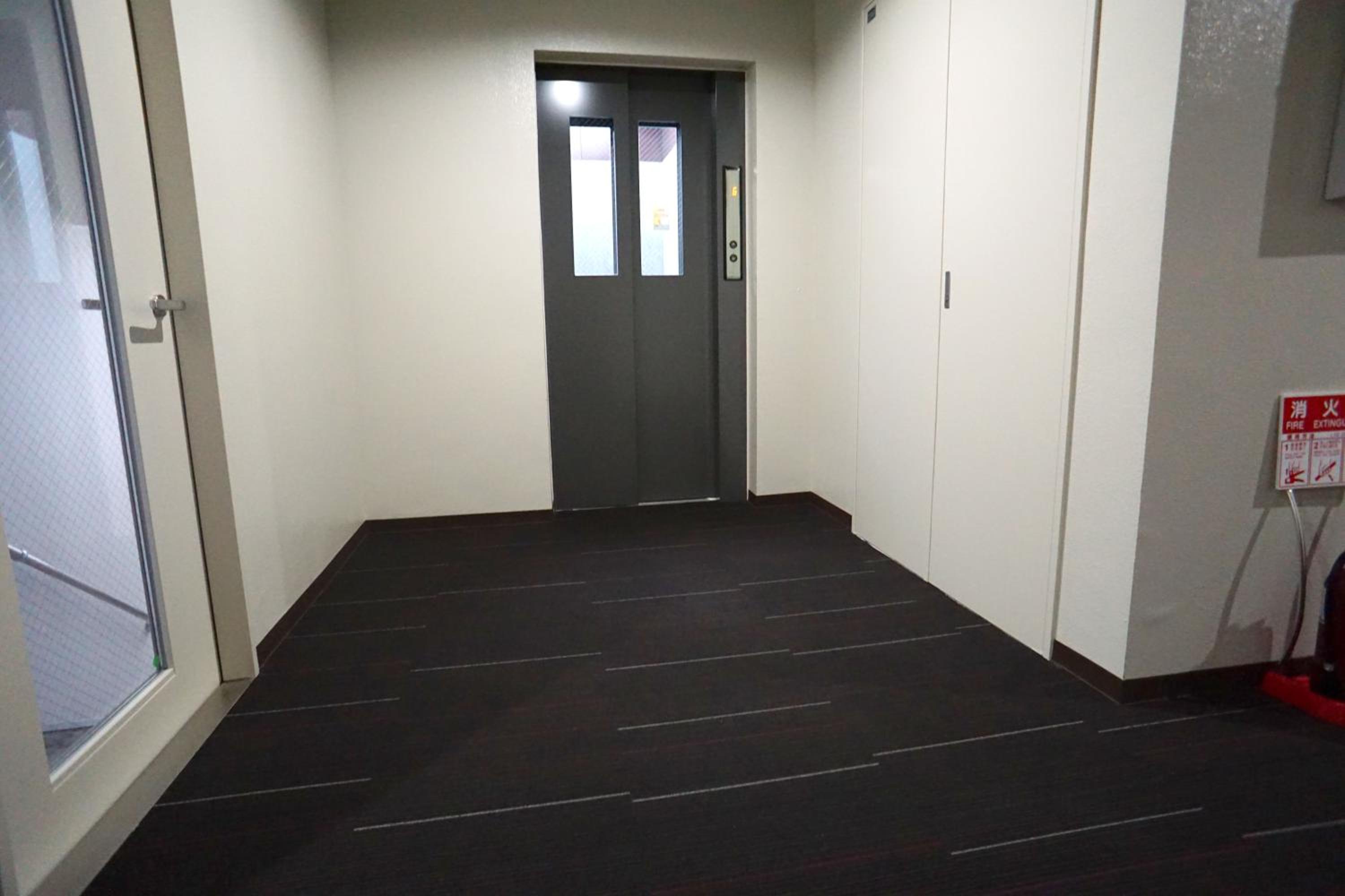 One-Bedroom Apartment - Photo 25