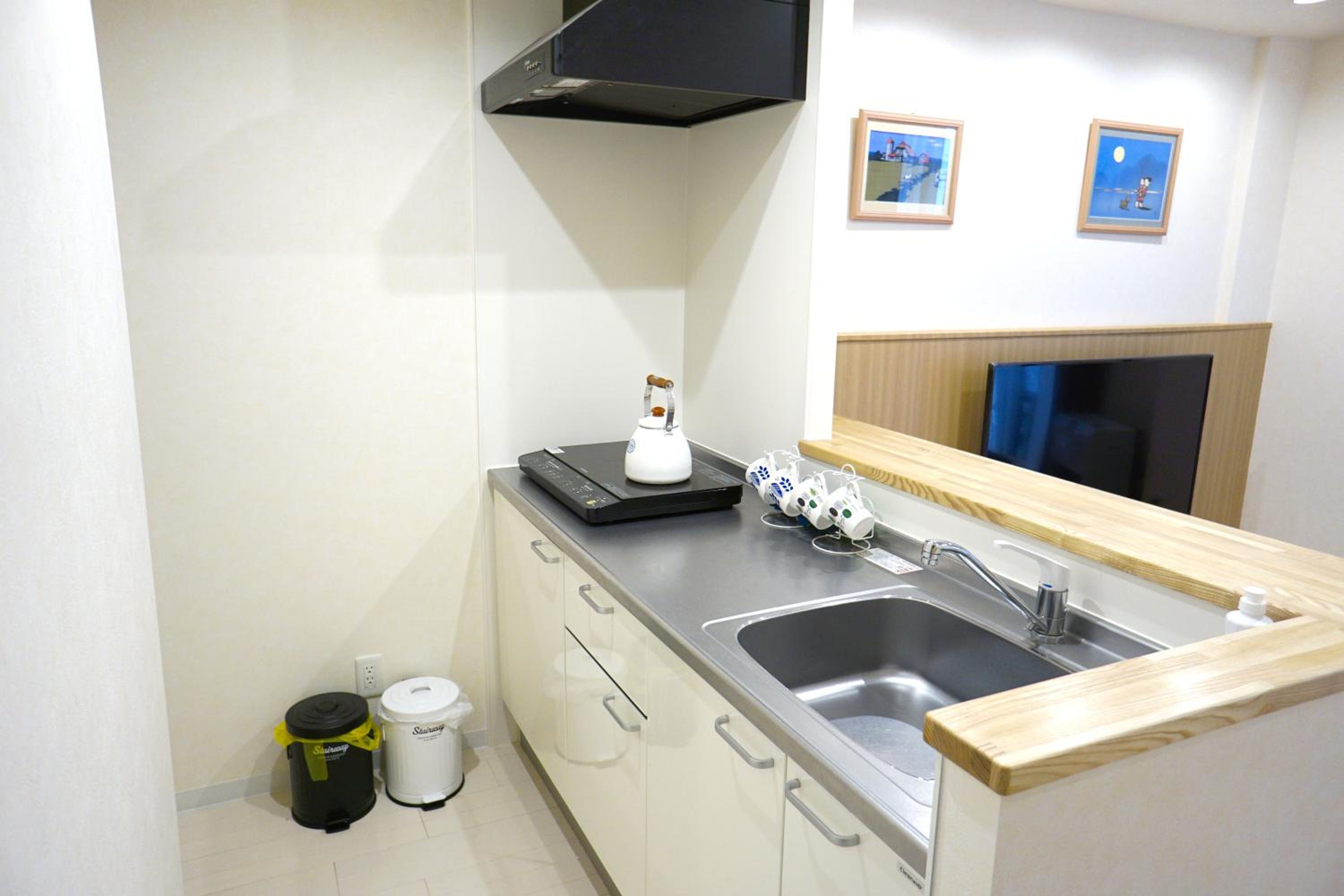One-Bedroom Apartment - Photo 4