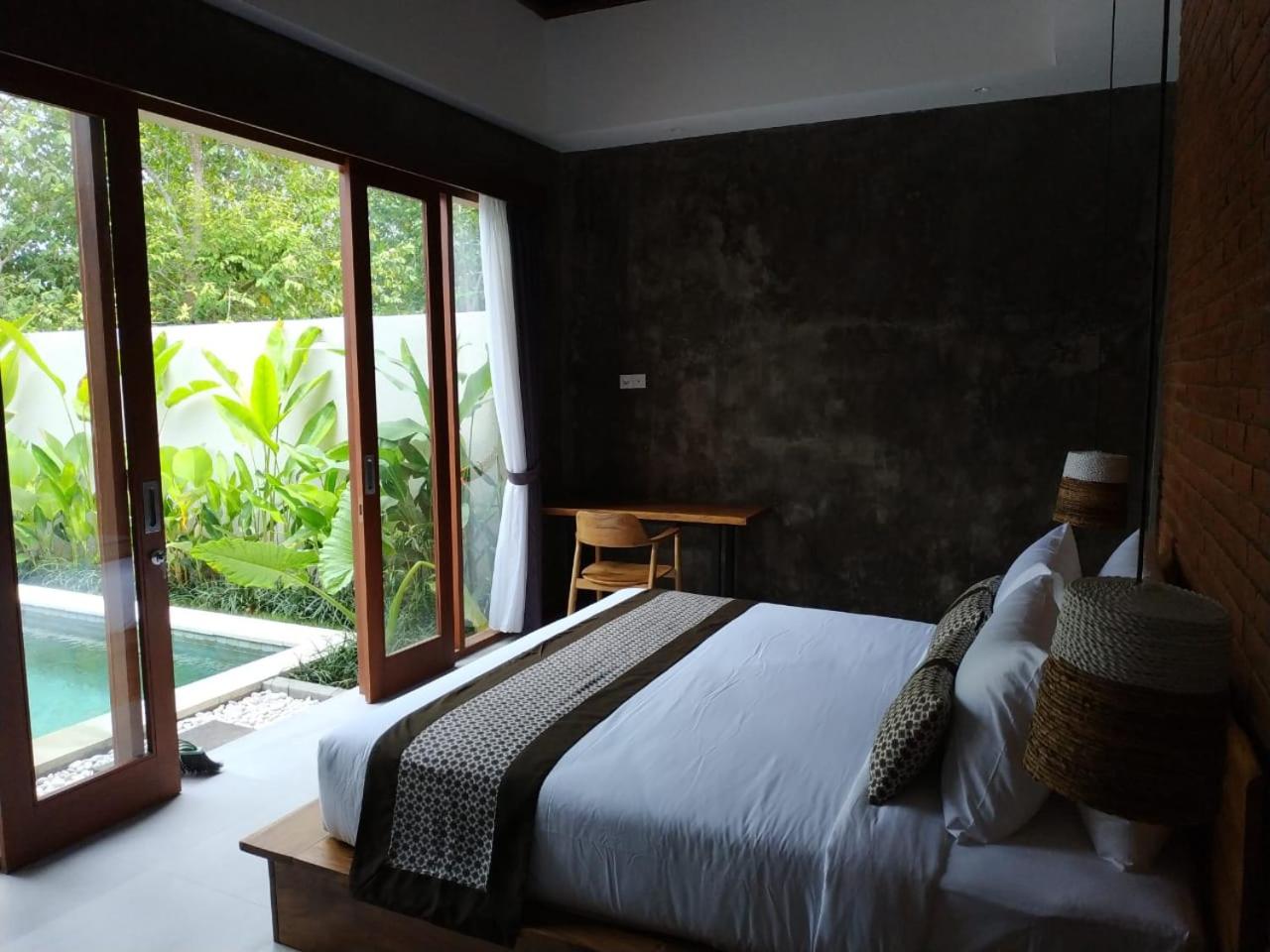 One-Bedroom Villa with Private Pool - Photo 11
