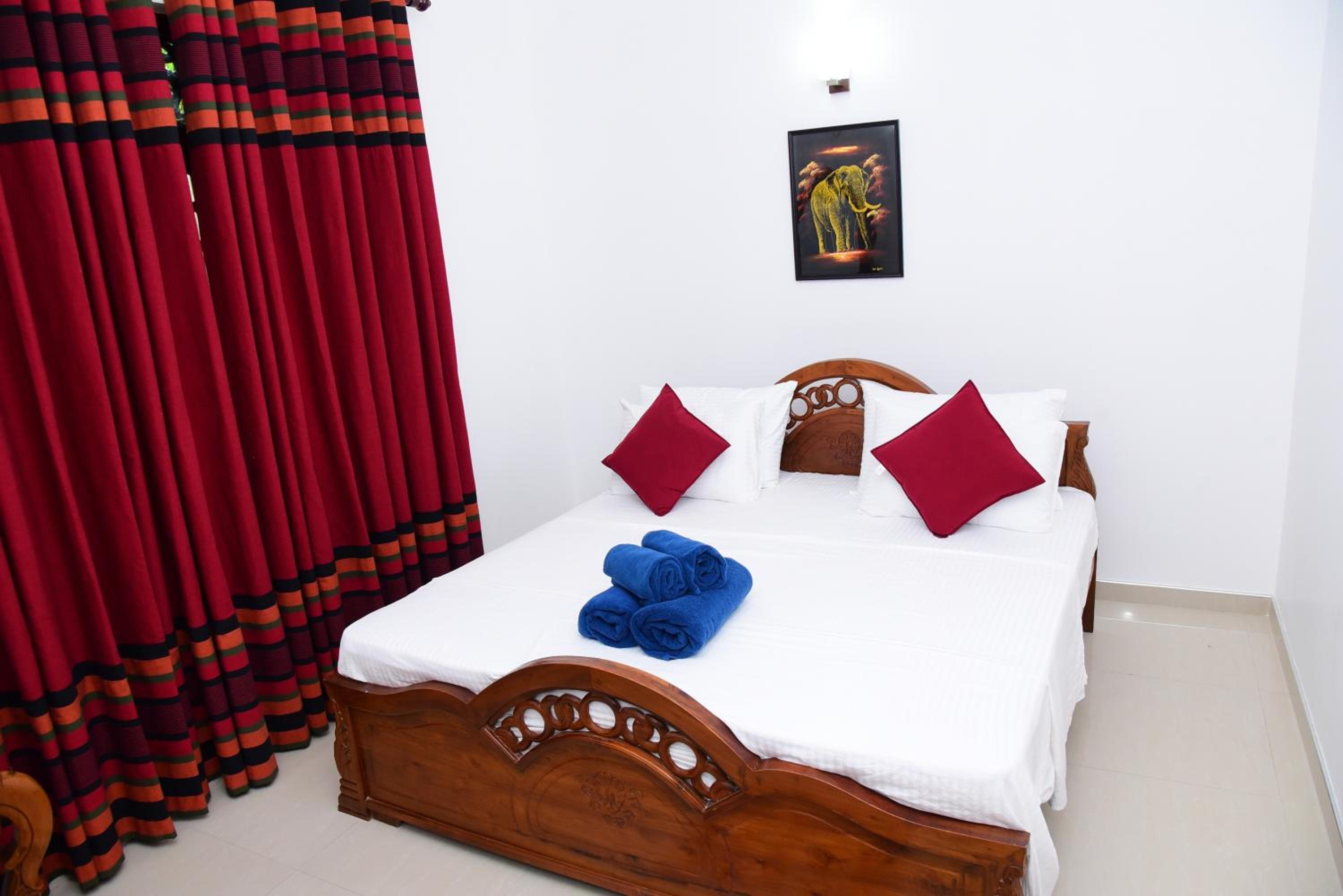 Deluxe Room Free Airport Transfer