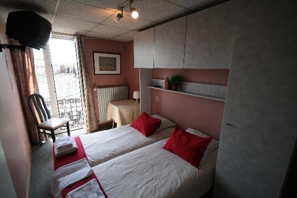 Budget Twin Room photo 1