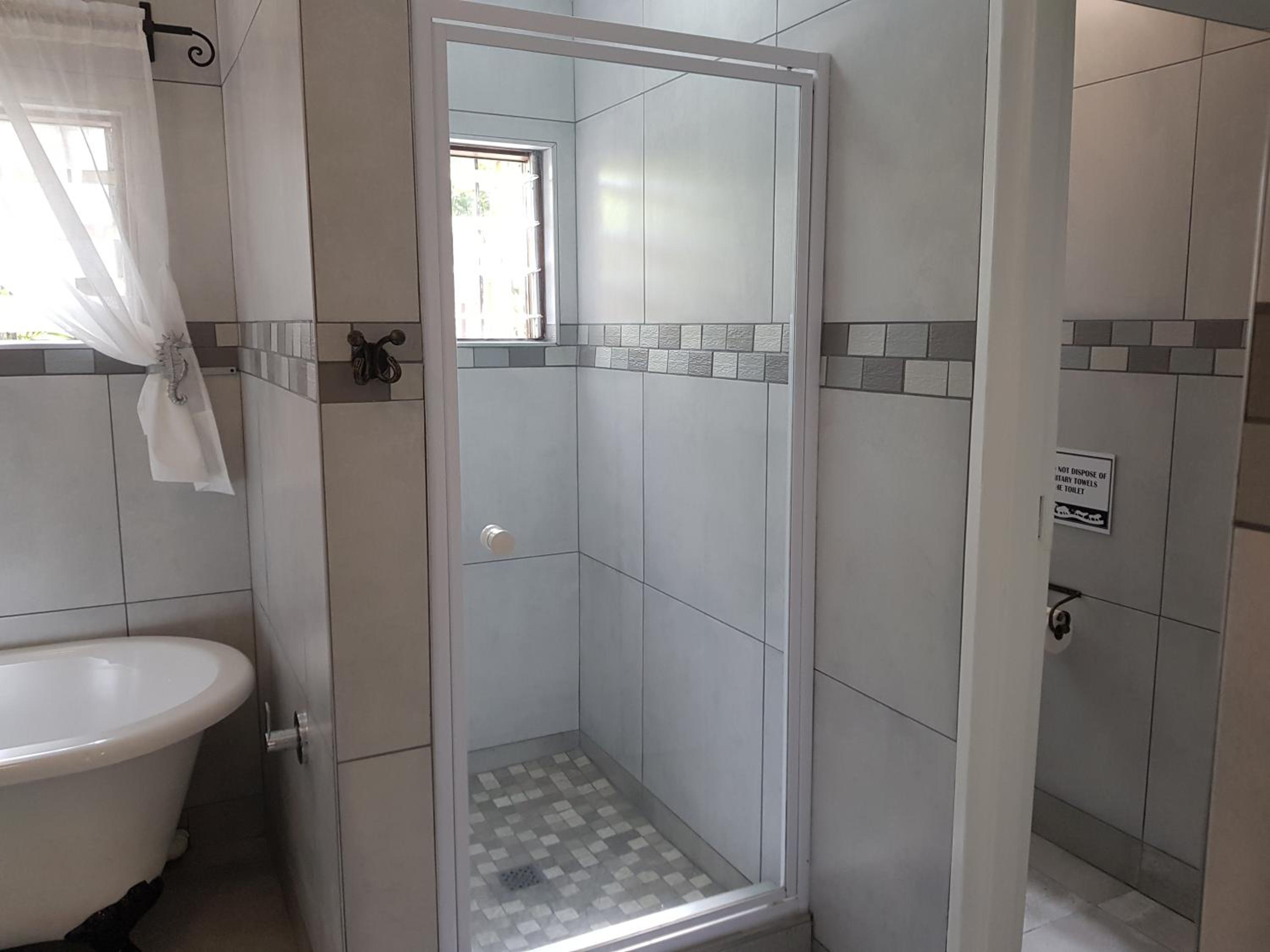 Standard Double Room - Photo 4