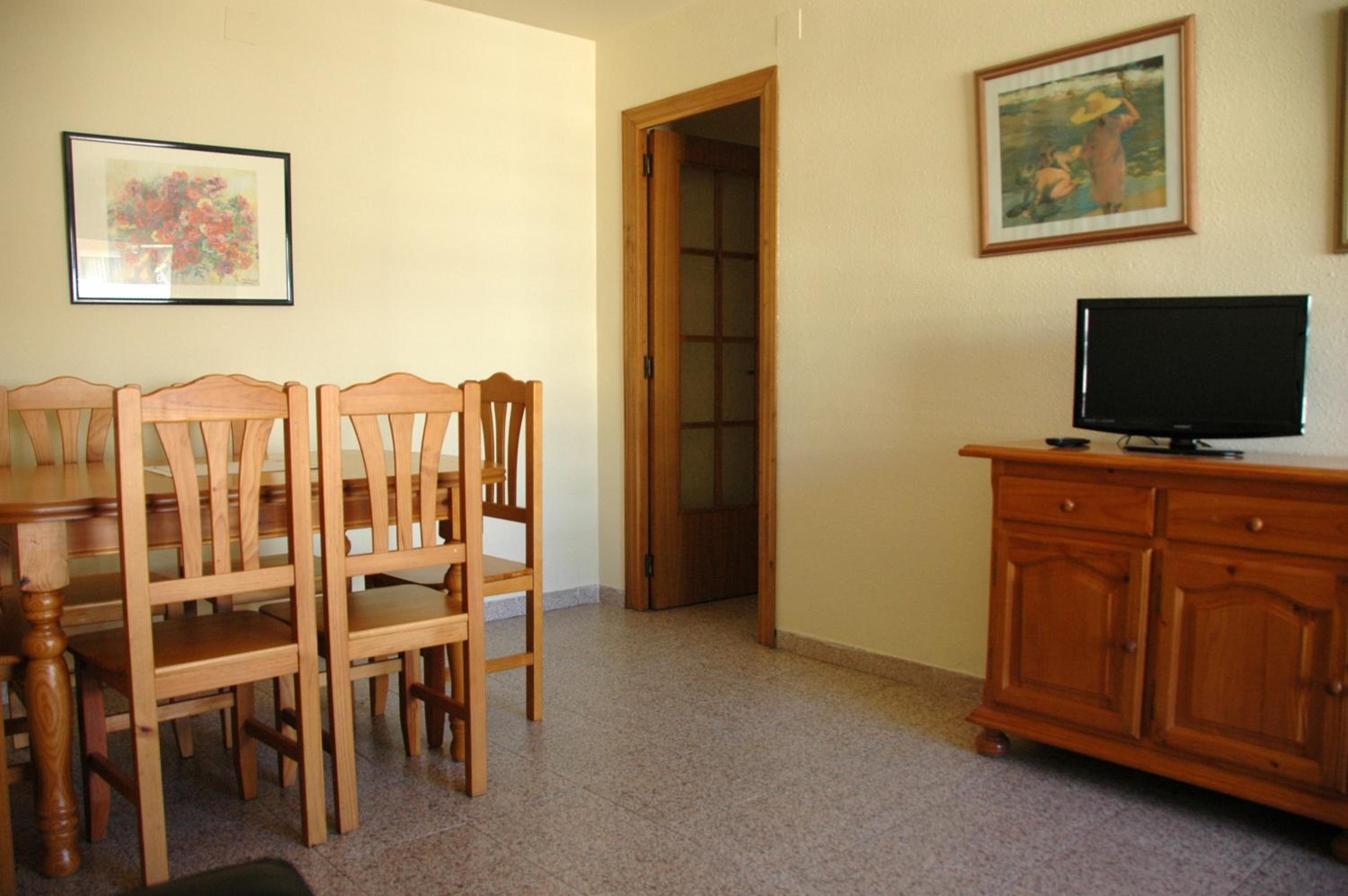 Two-Bedroom Apartment (4 Adults + 2 Children) photo 1