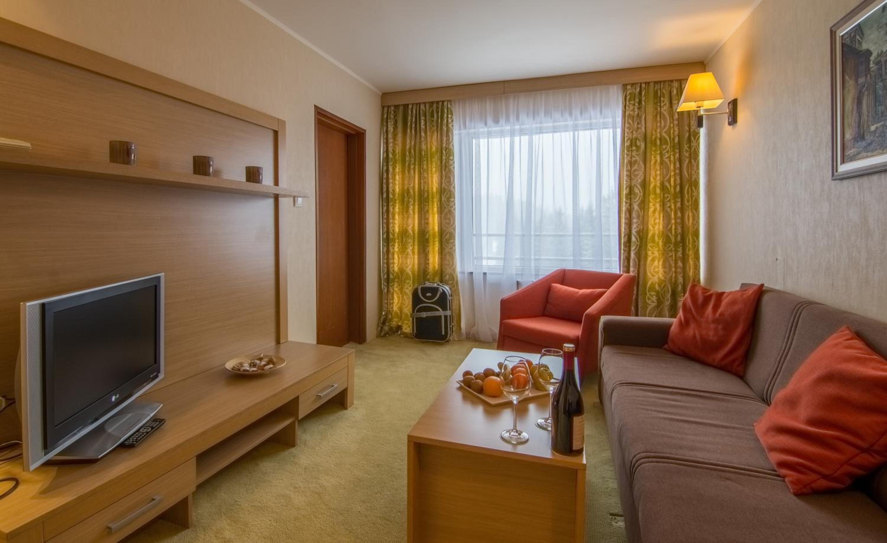 King Suite with Balcony photo 1