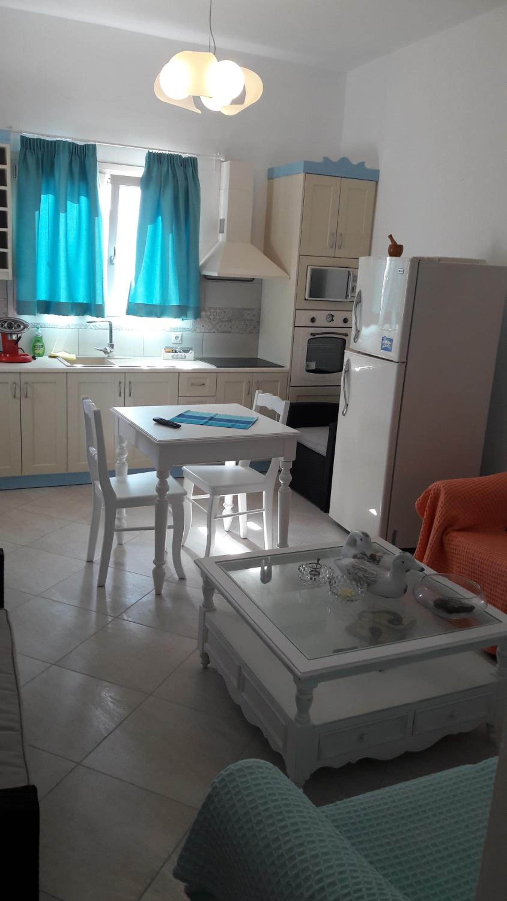 Two-Bedroom Apartment - Photo 12