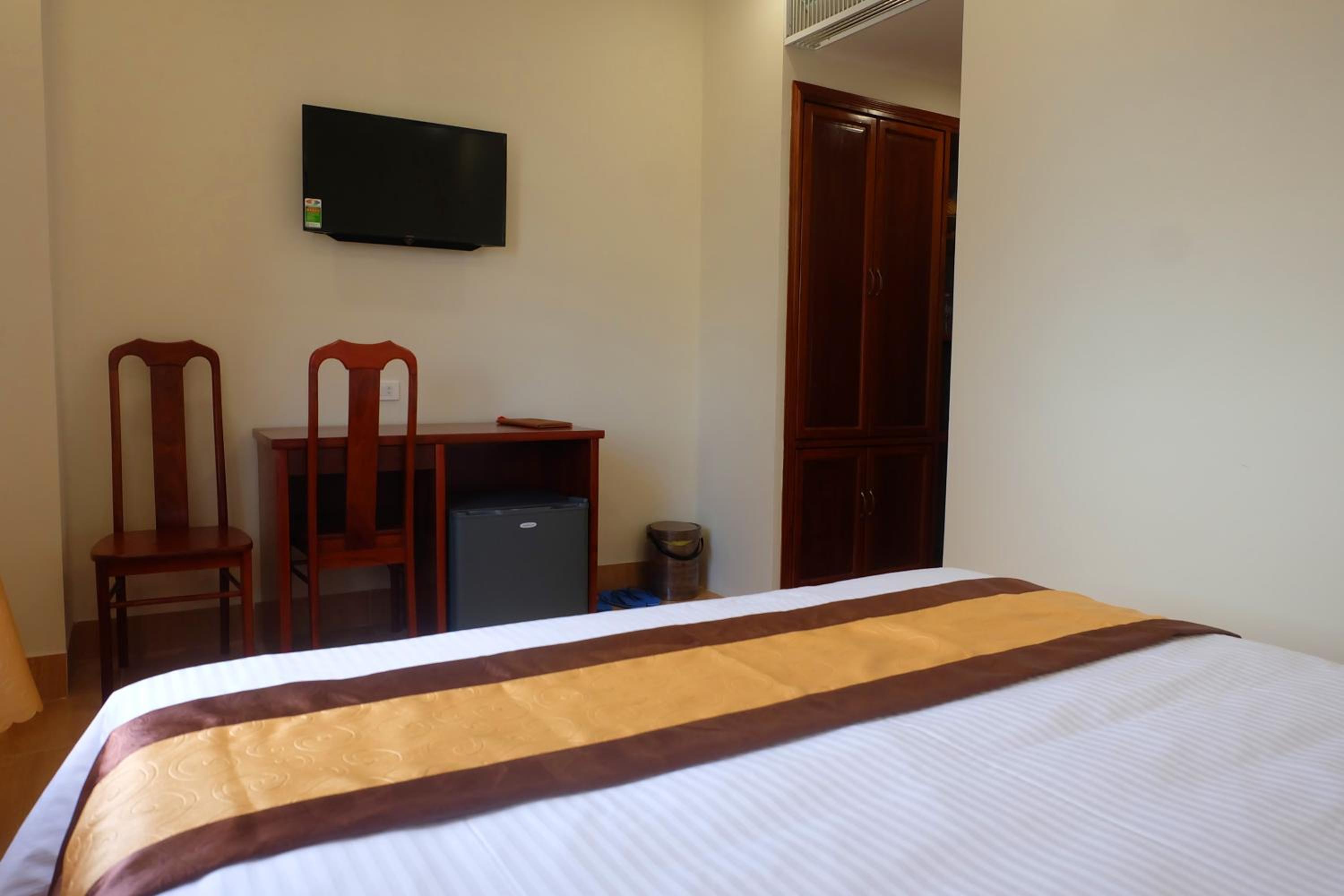 Double Room - Photo 6