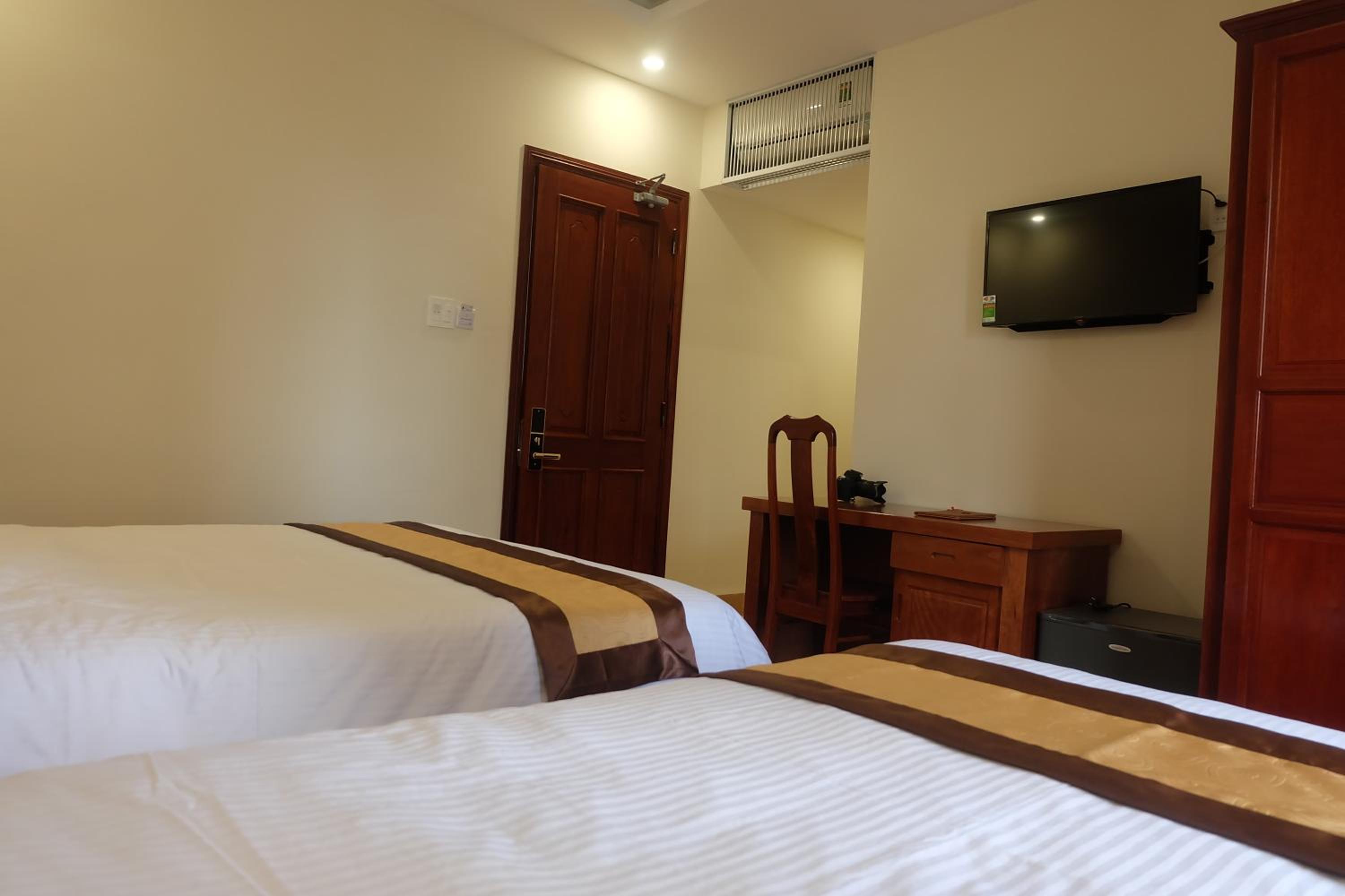 Triple Room with Private Bathroom - Photo 5