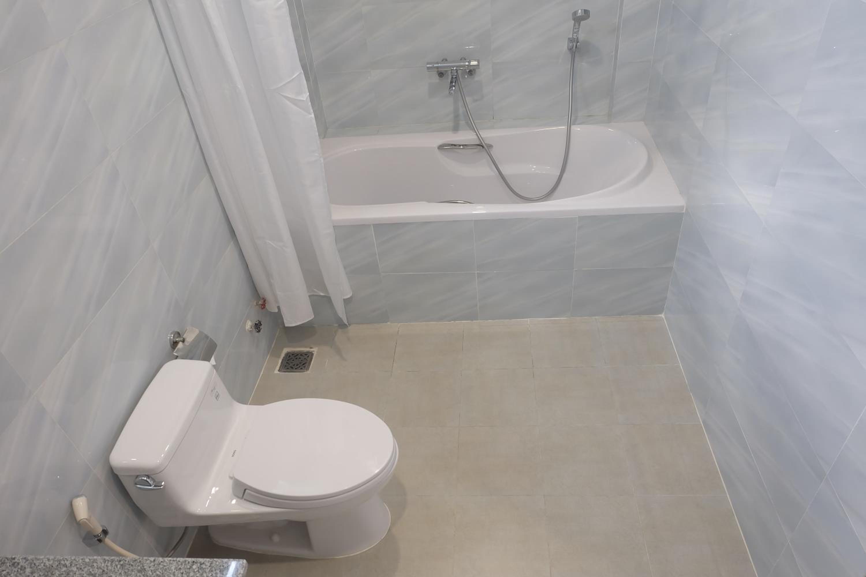 Family Room with Bath - Photo 12