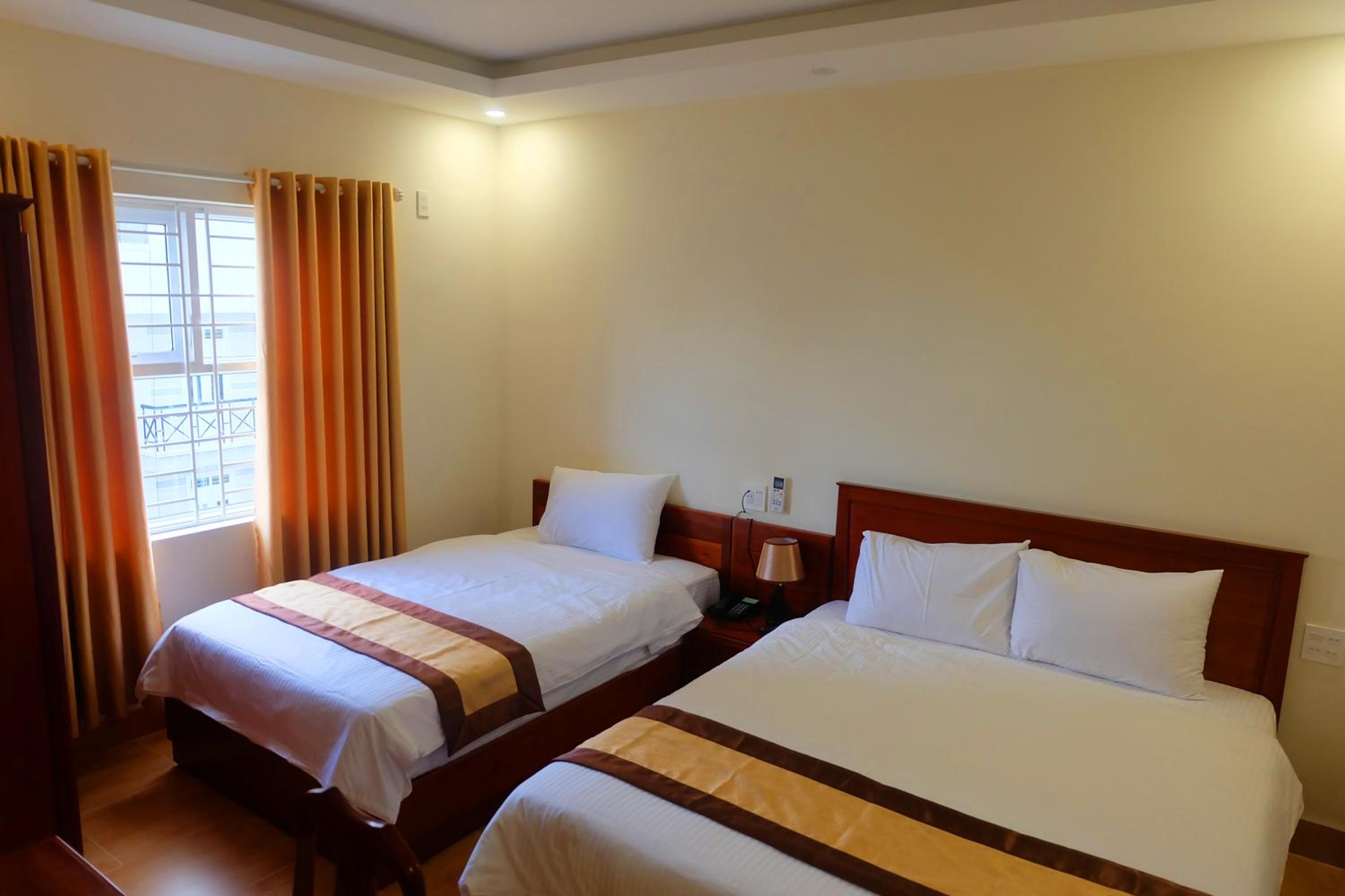 Triple Room with Private Bathroom - Photo 6