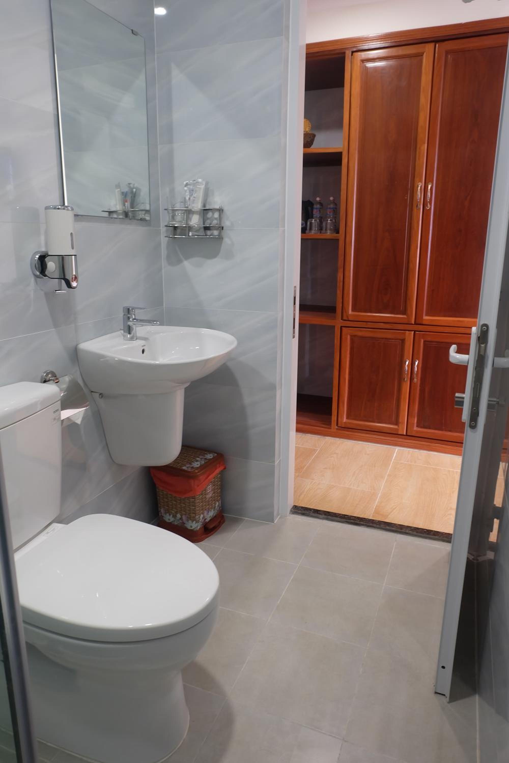 Double Room - Photo 7
