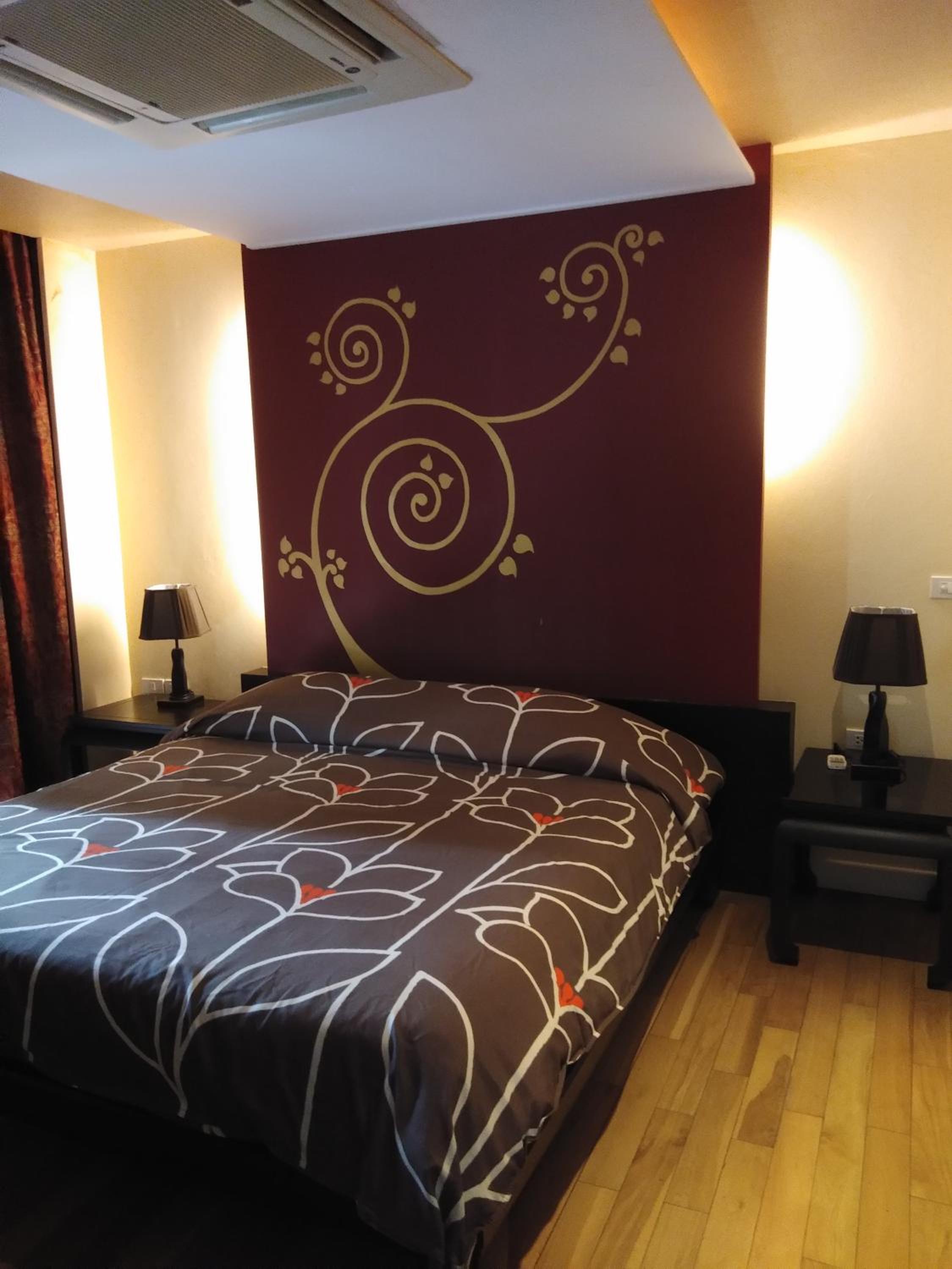 One-Bedroom Suite - Photo 15