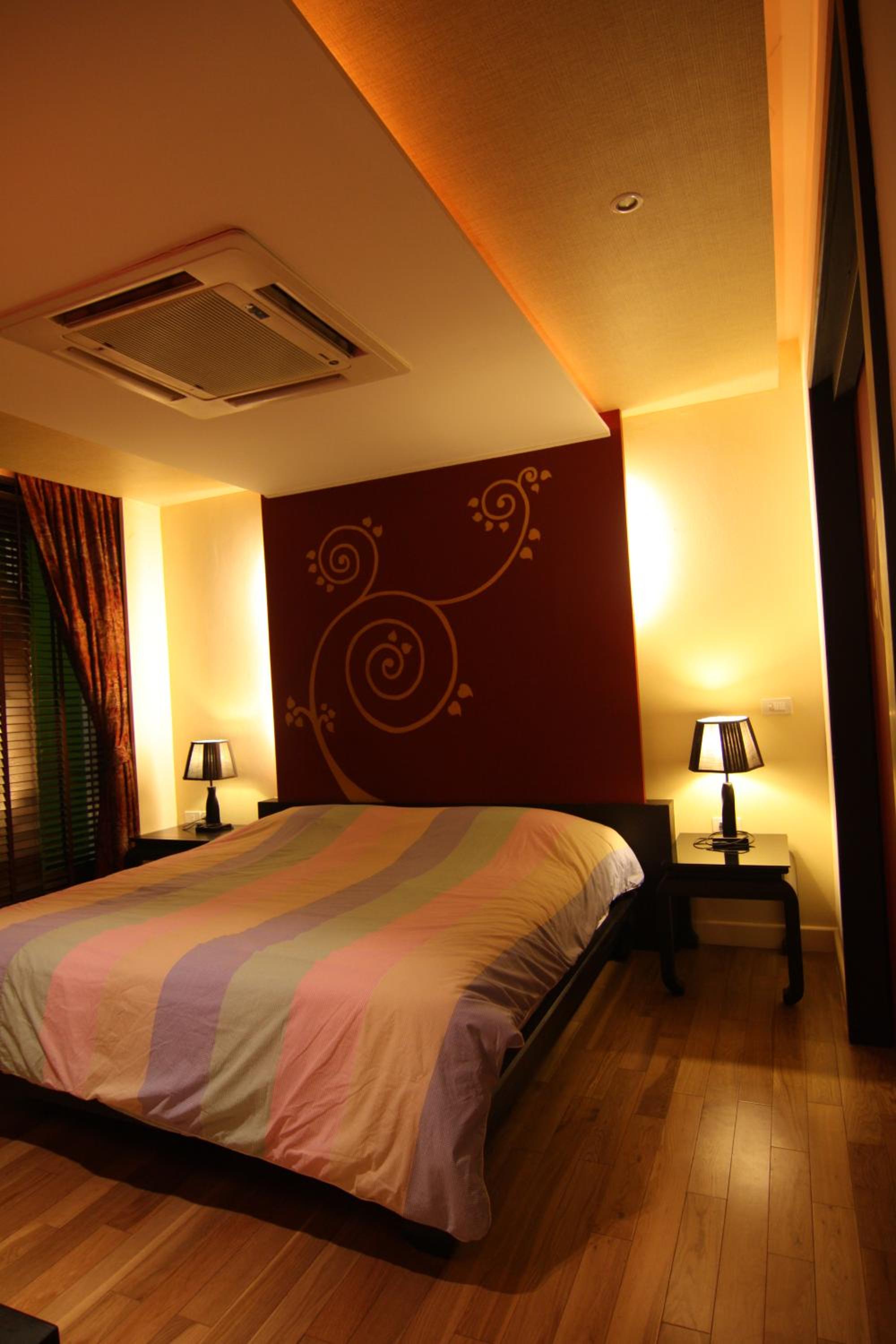 One-Bedroom Suite - Photo 10