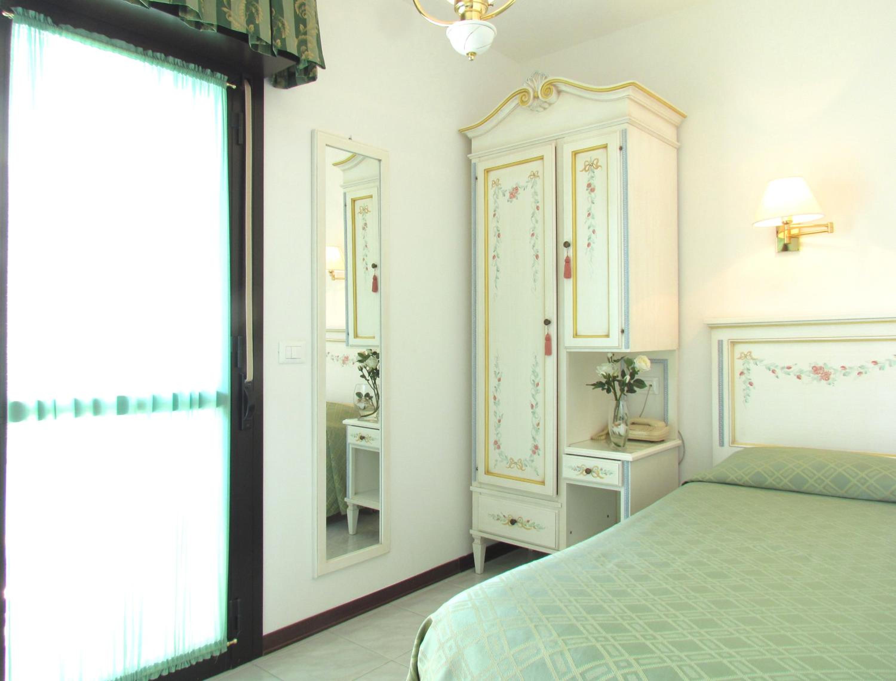 Single Room with Terrace photo 1