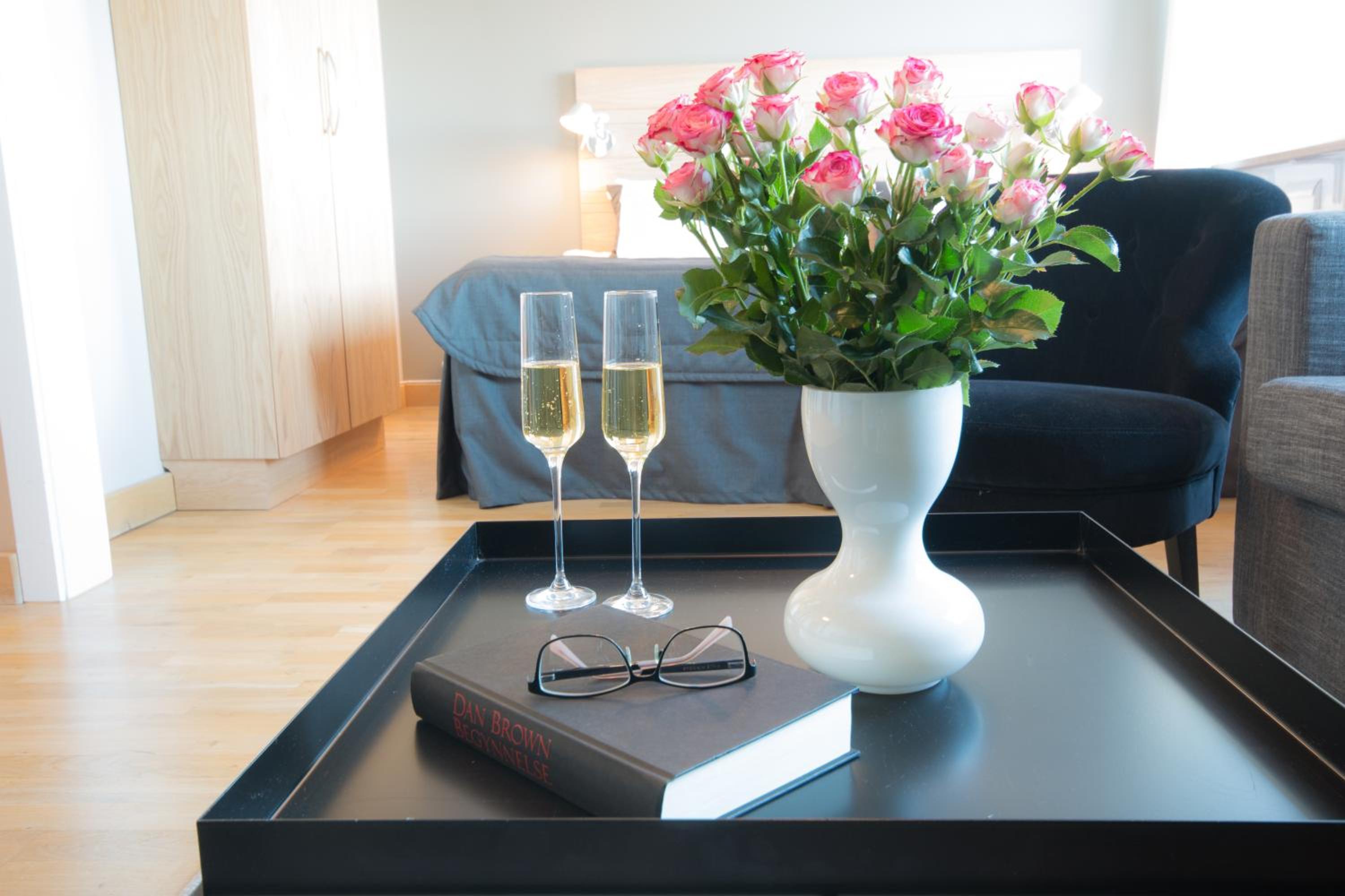 Superior King Room - Photo 10