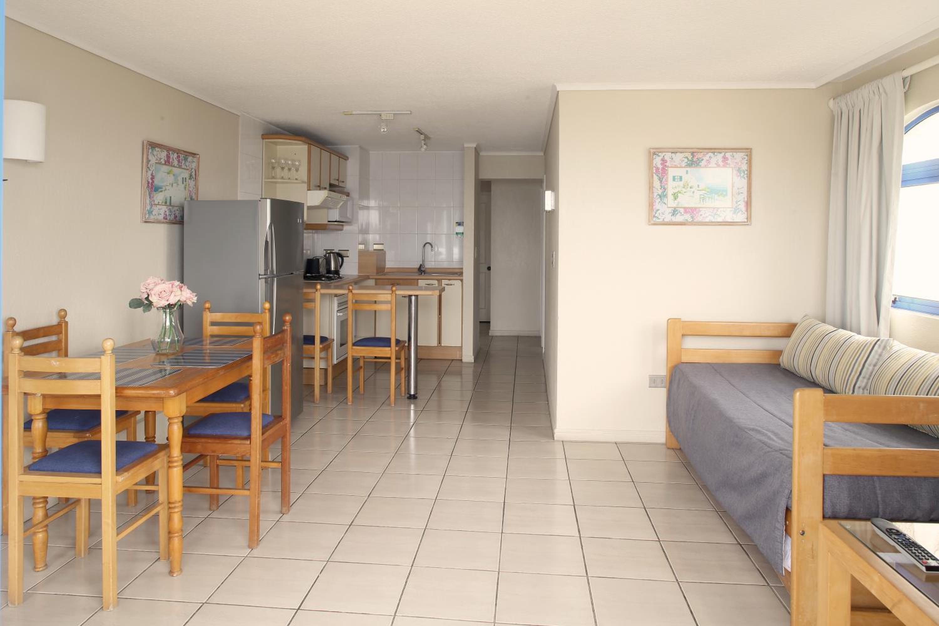 One-Bedroom Apartment with no sea view photo 2