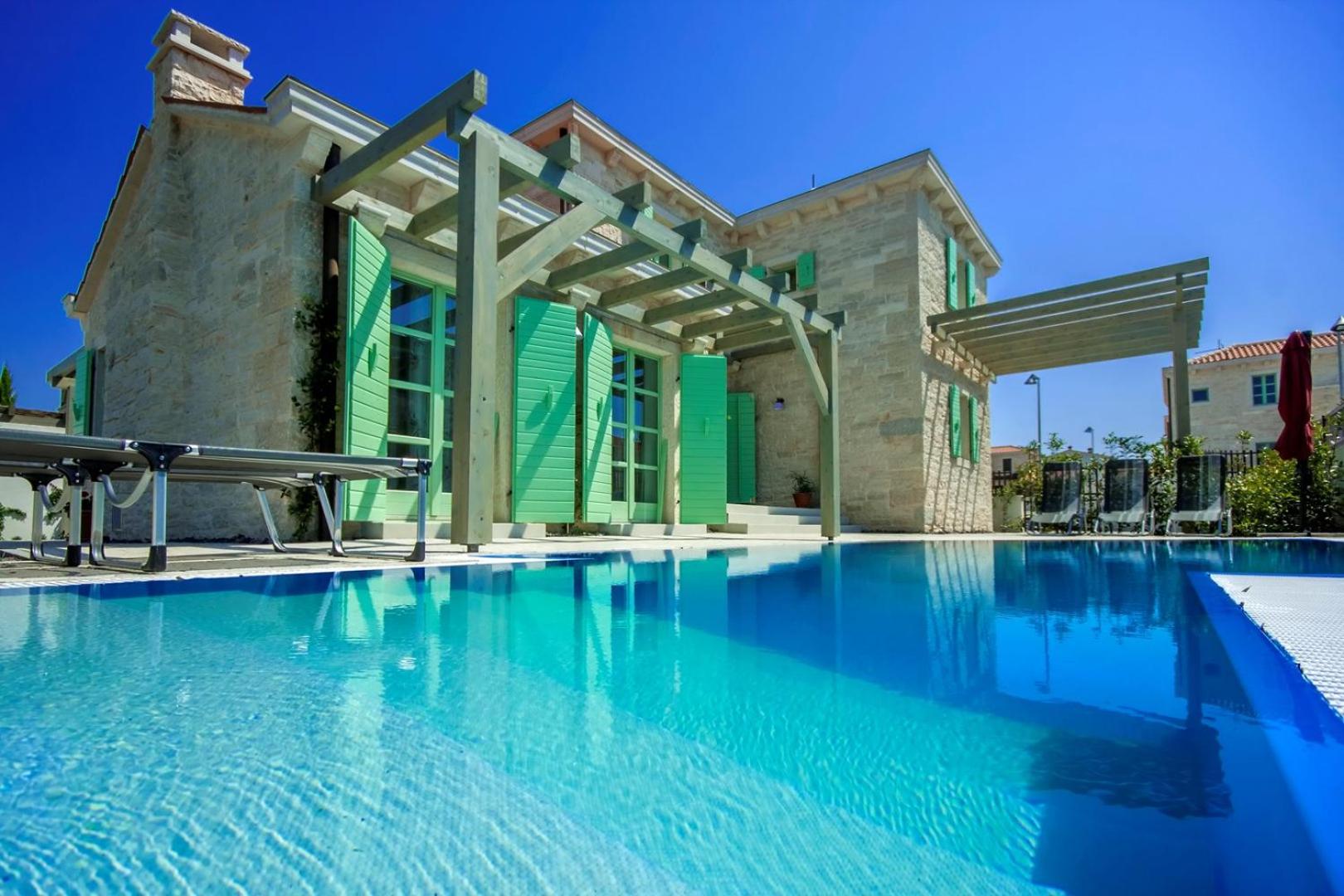 Villa with Private Pool photo 3